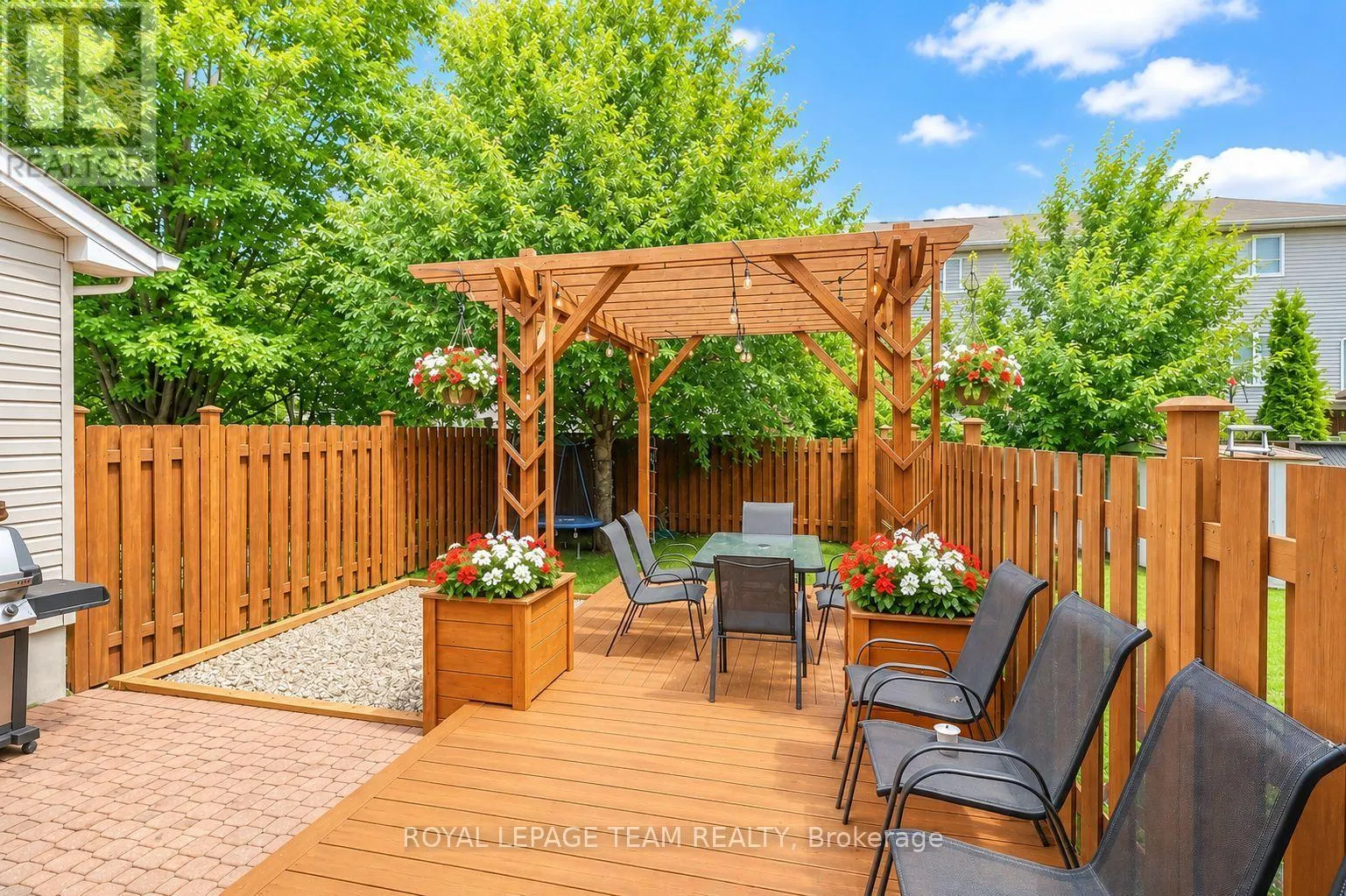 74 MILNER DOWNS CRESCENT