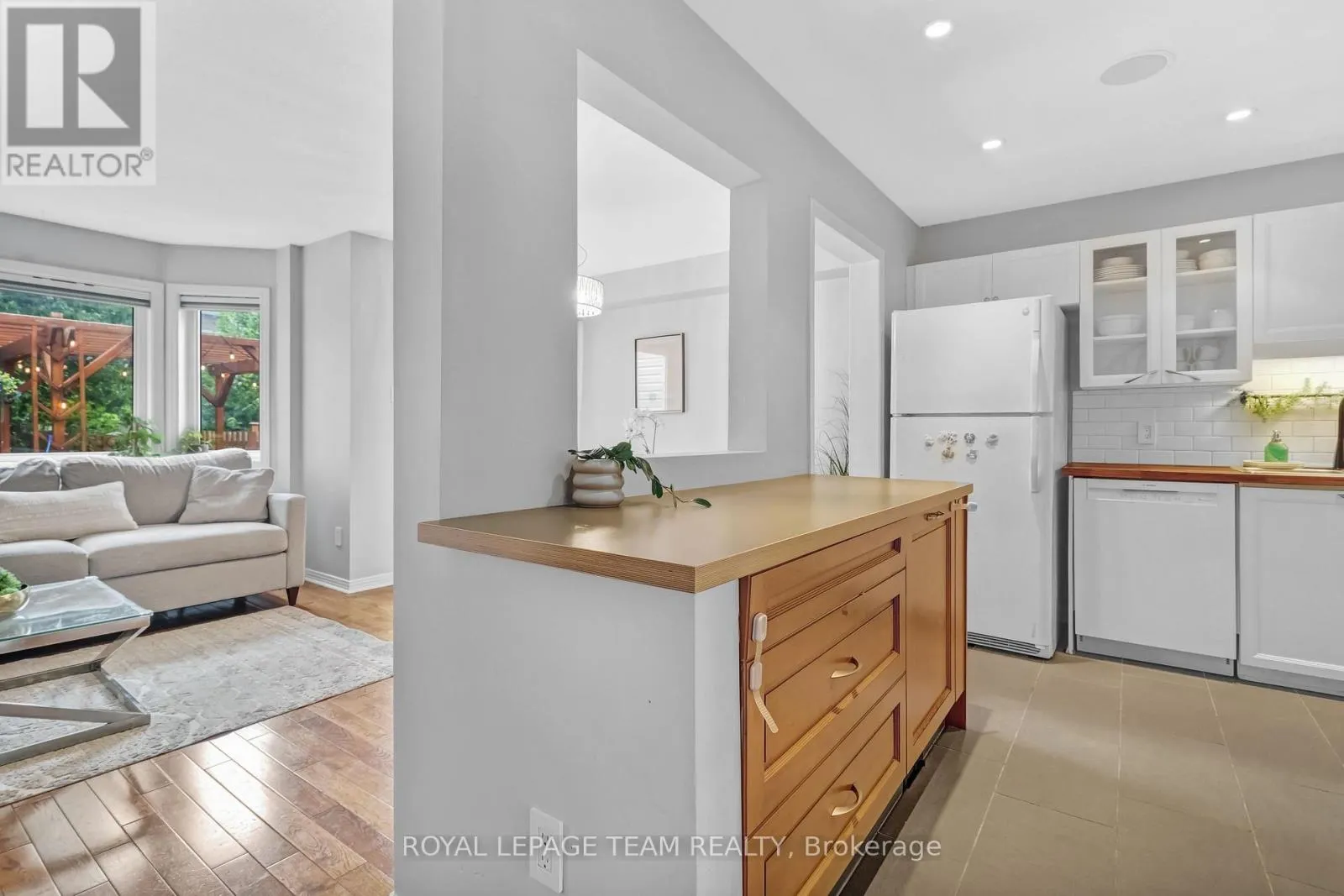 74 MILNER DOWNS CRESCENT