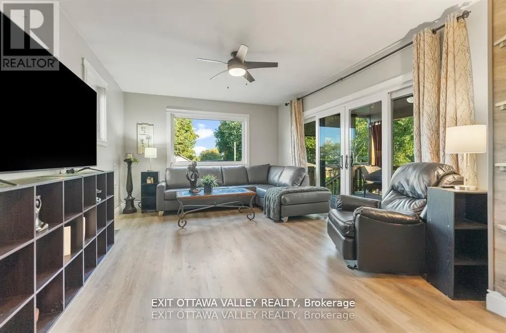 44 LACROIX BAY ROAD