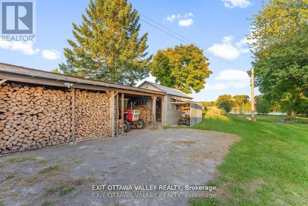 44 LACROIX BAY ROAD
