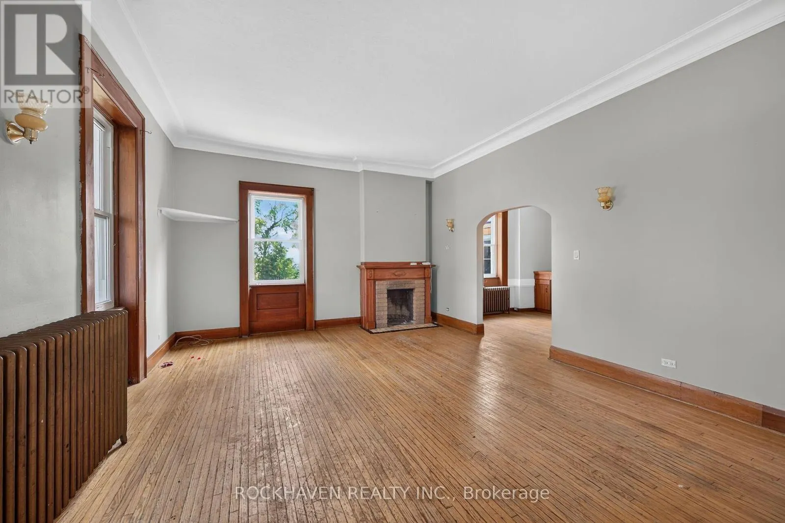 15 ST DAVID STREET W