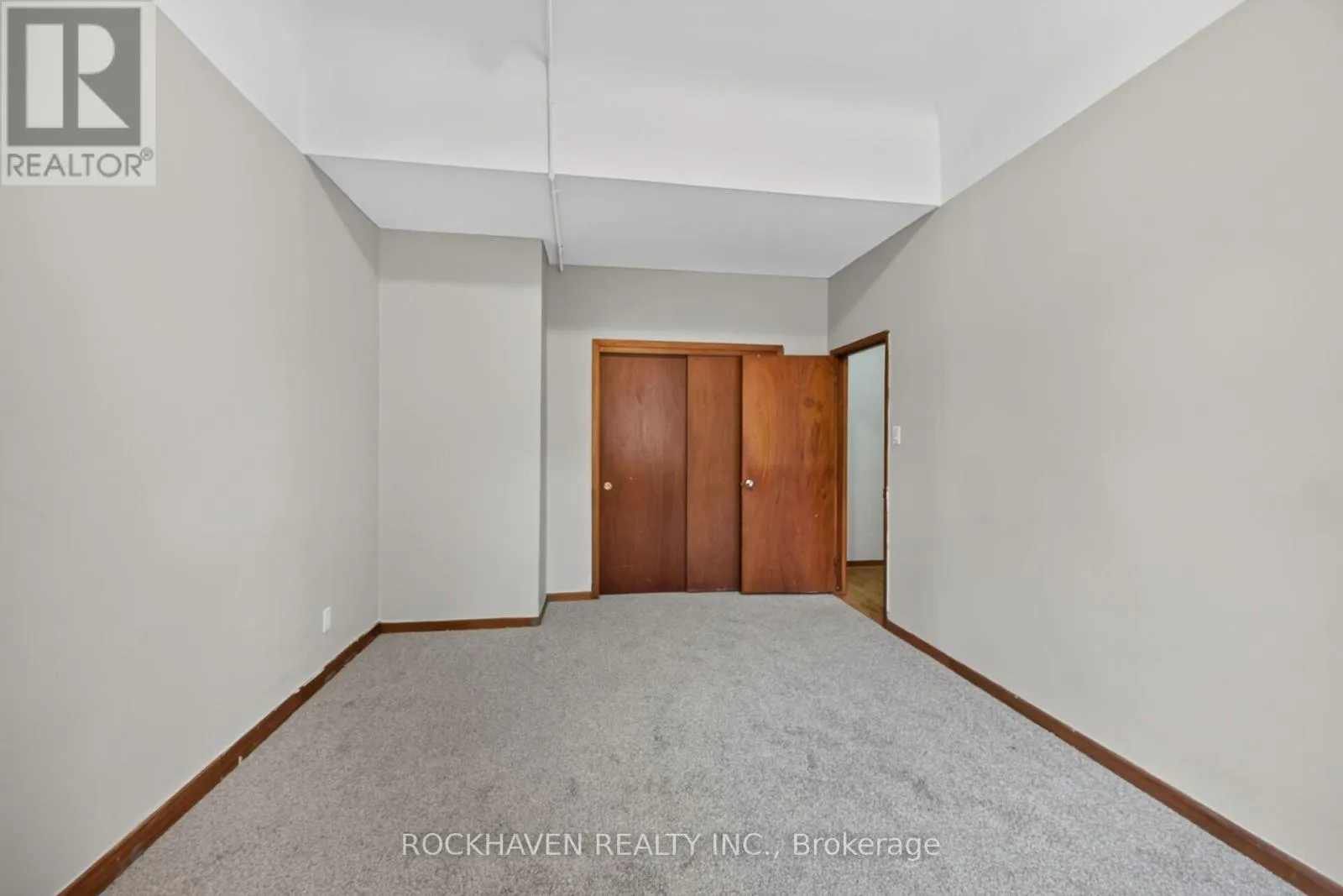 15 ST DAVID STREET W