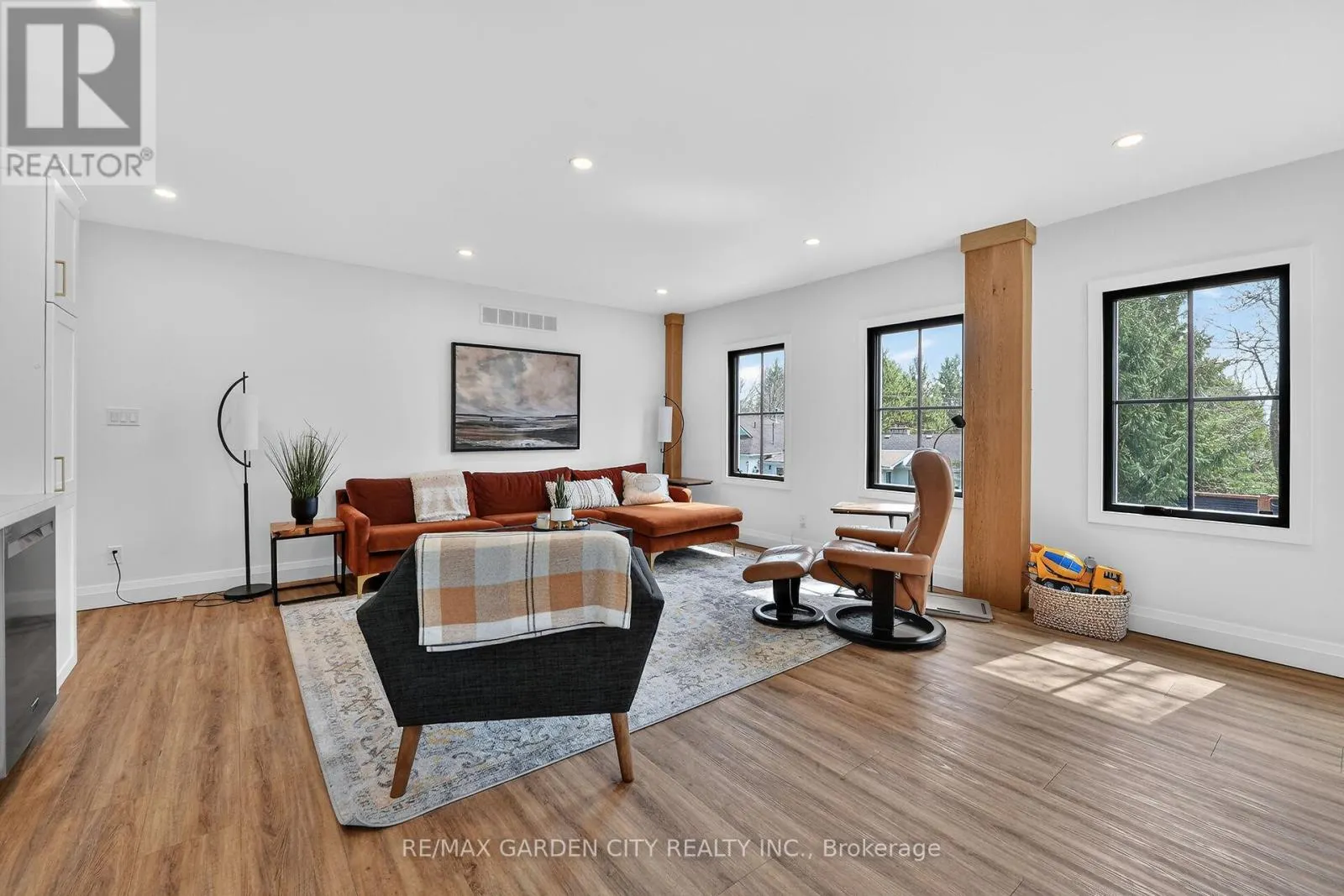 377 CANBORO ROAD