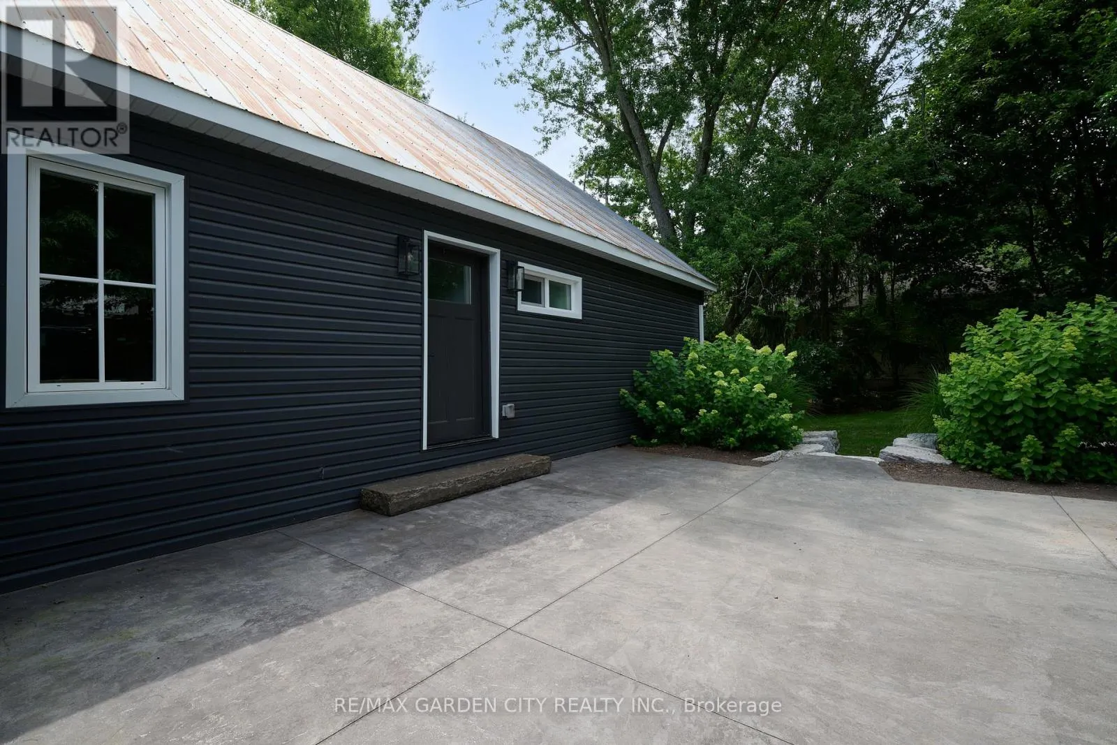 377 CANBORO ROAD