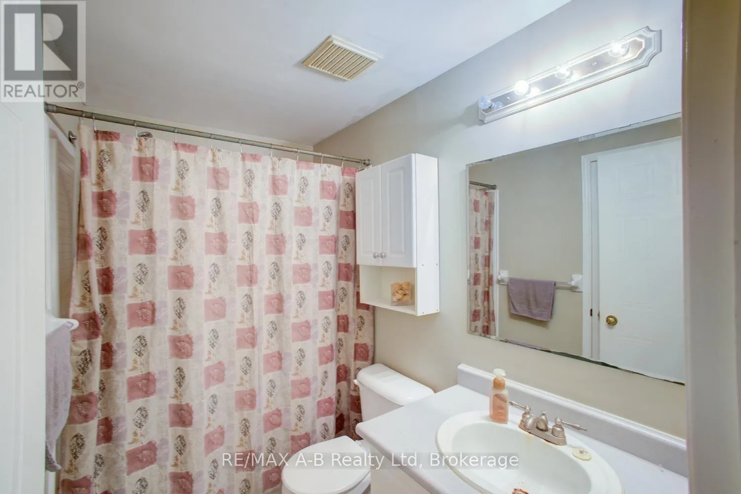 223 MELRAN DRIVE