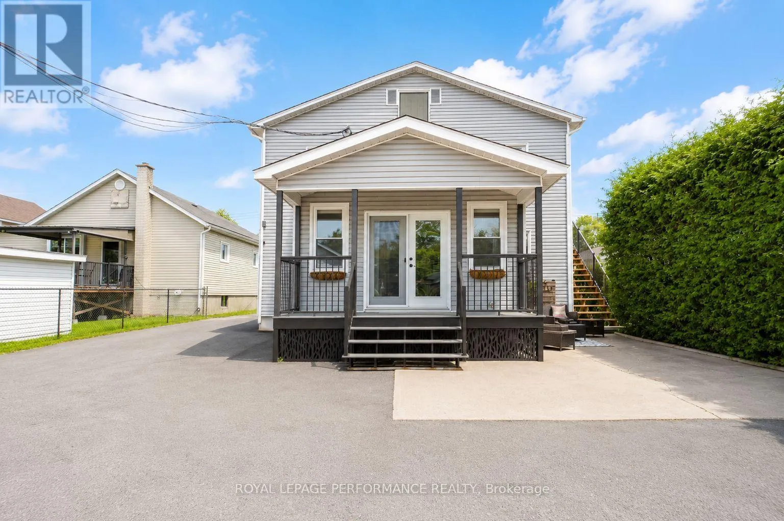 332 CATHERINE STREET