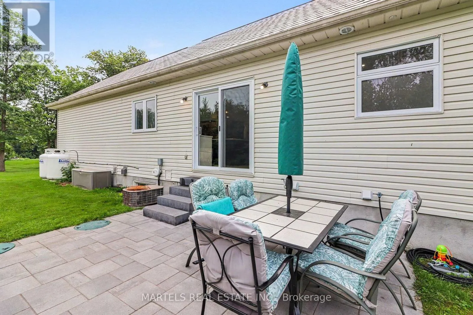 880 CONCESSION STREET