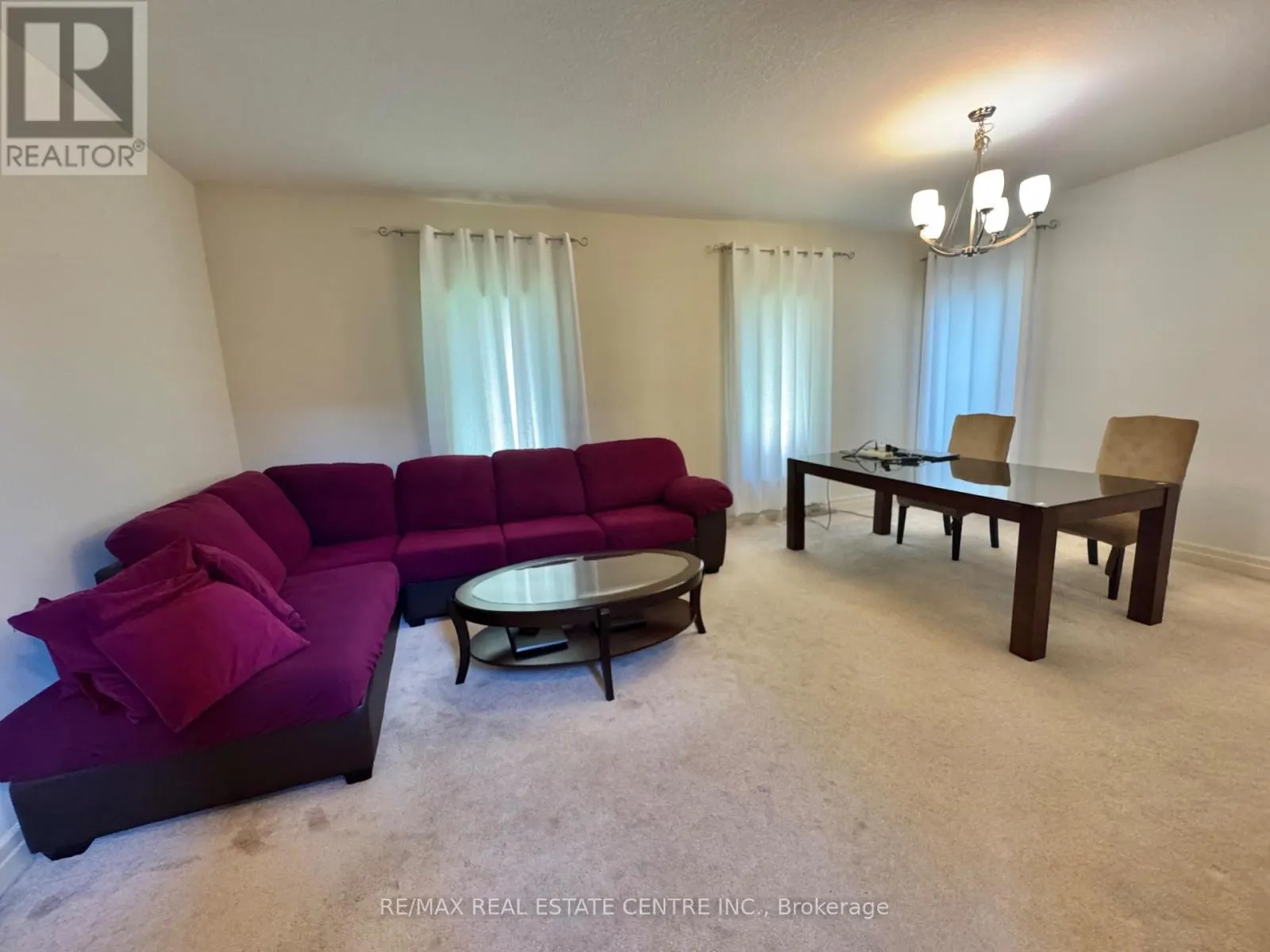 32 HODGSON DRIVE