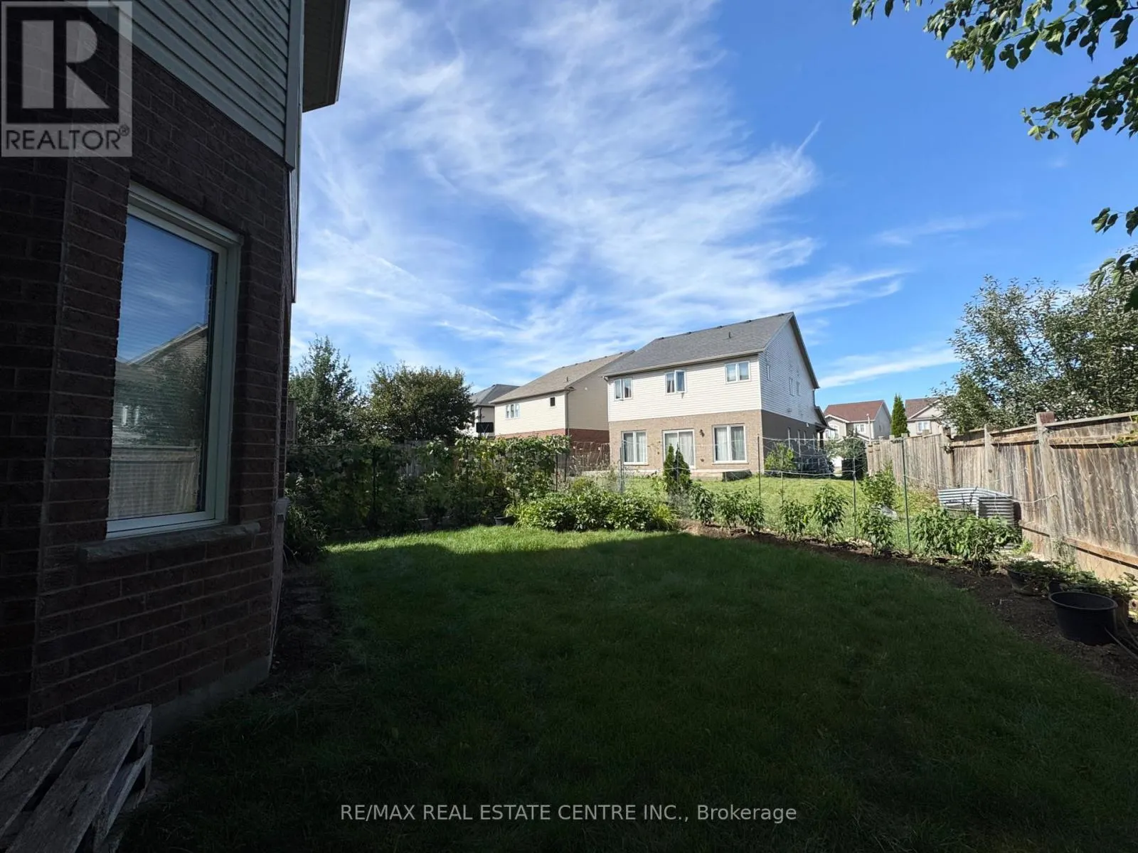 32 HODGSON DRIVE