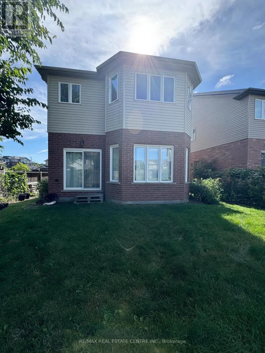 32 HODGSON DRIVE