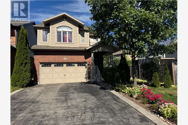 32 HODGSON DRIVE