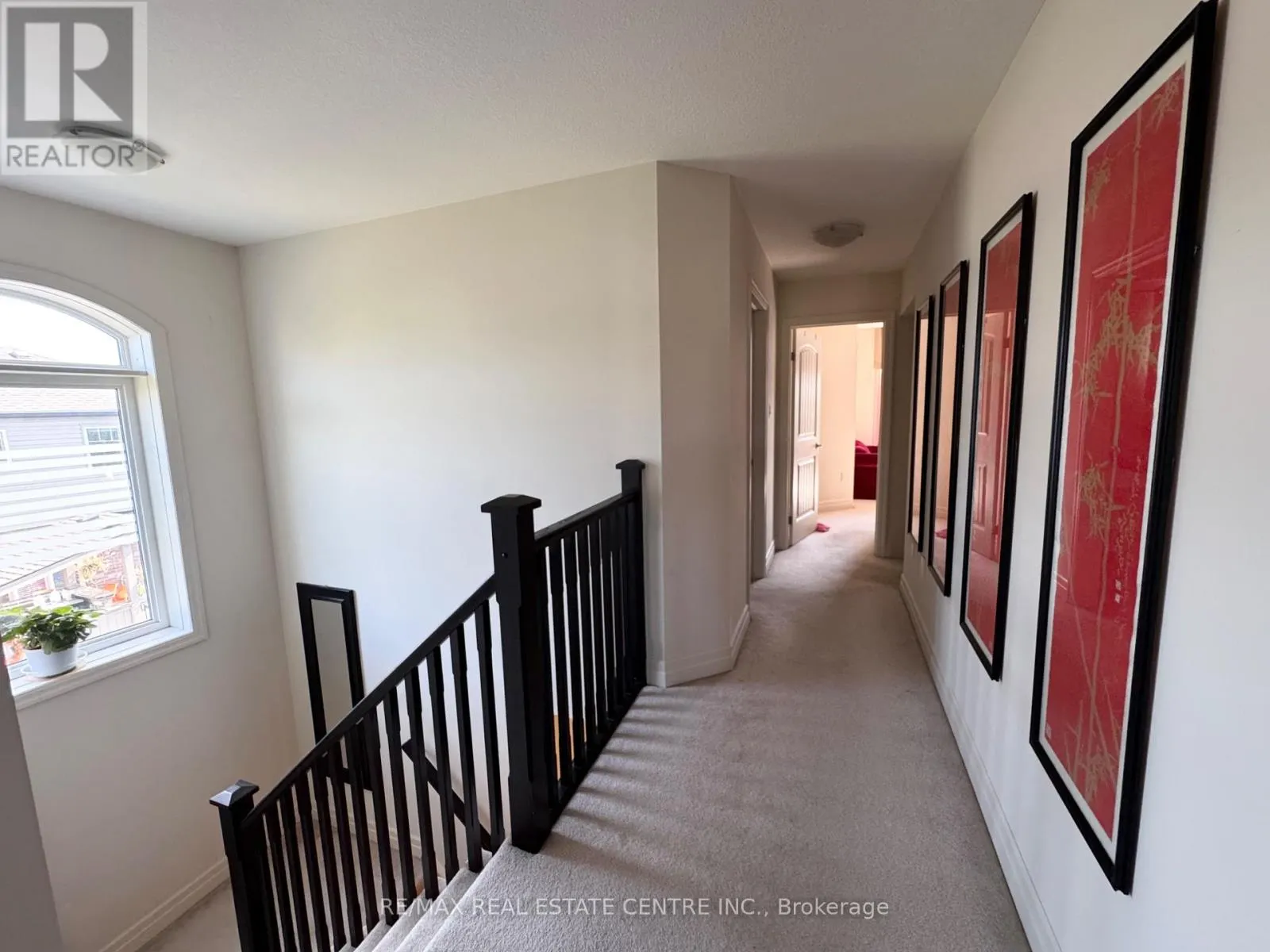 32 HODGSON DRIVE