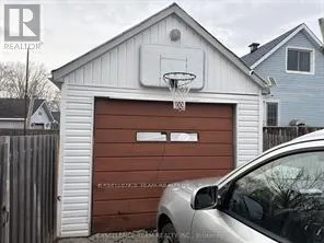 225 8TH STREET W