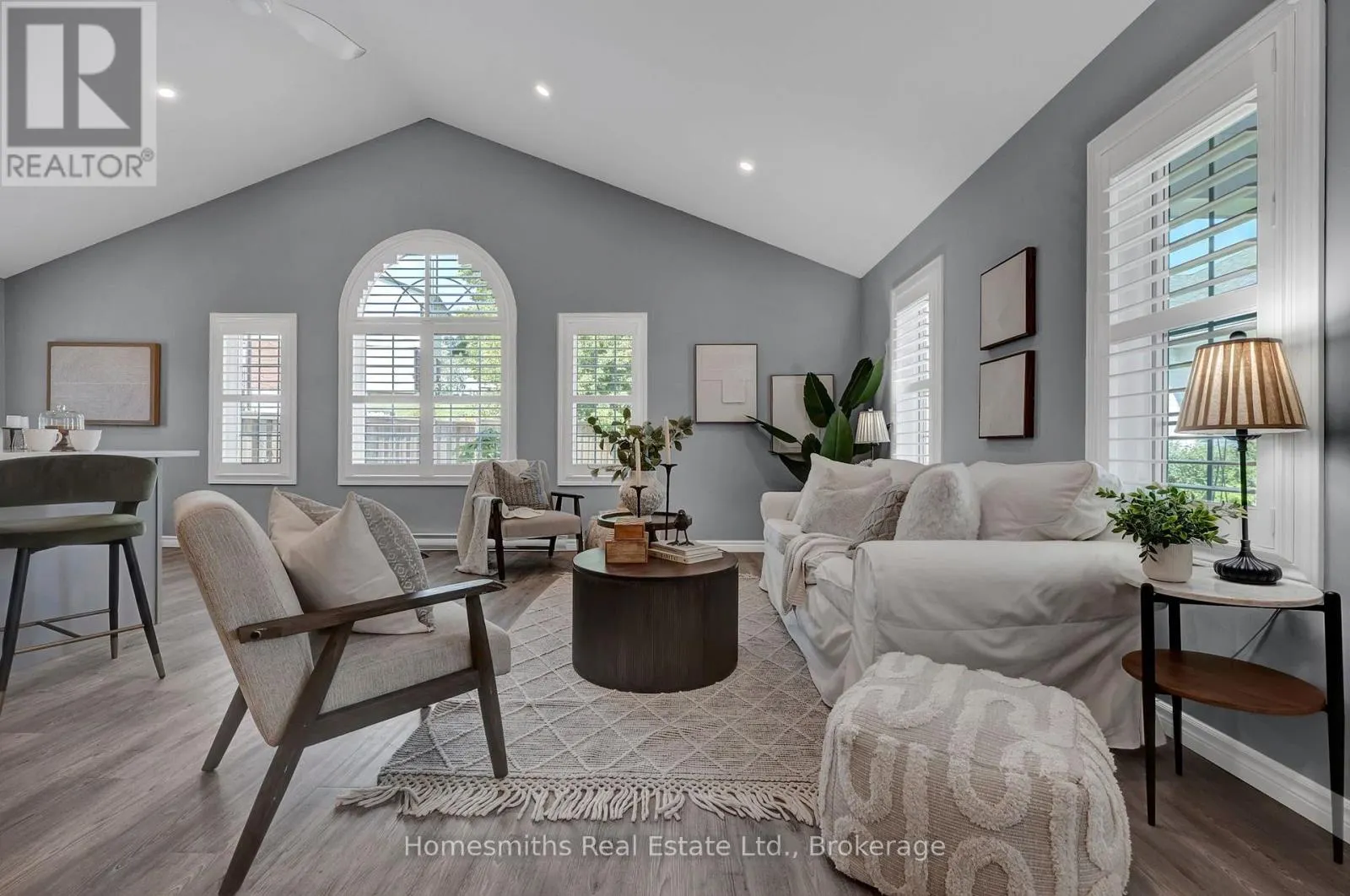 404 - 300 CROFT STREET #404