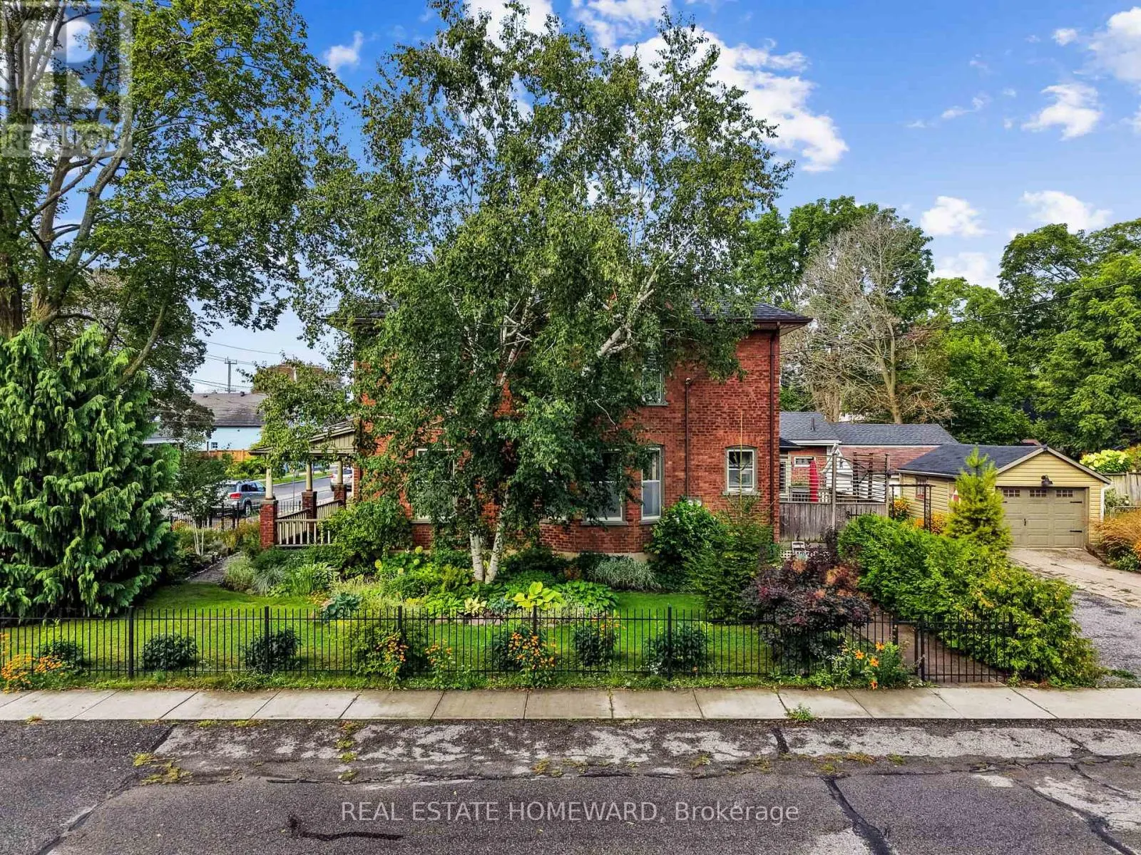 96 JAMES STREET W