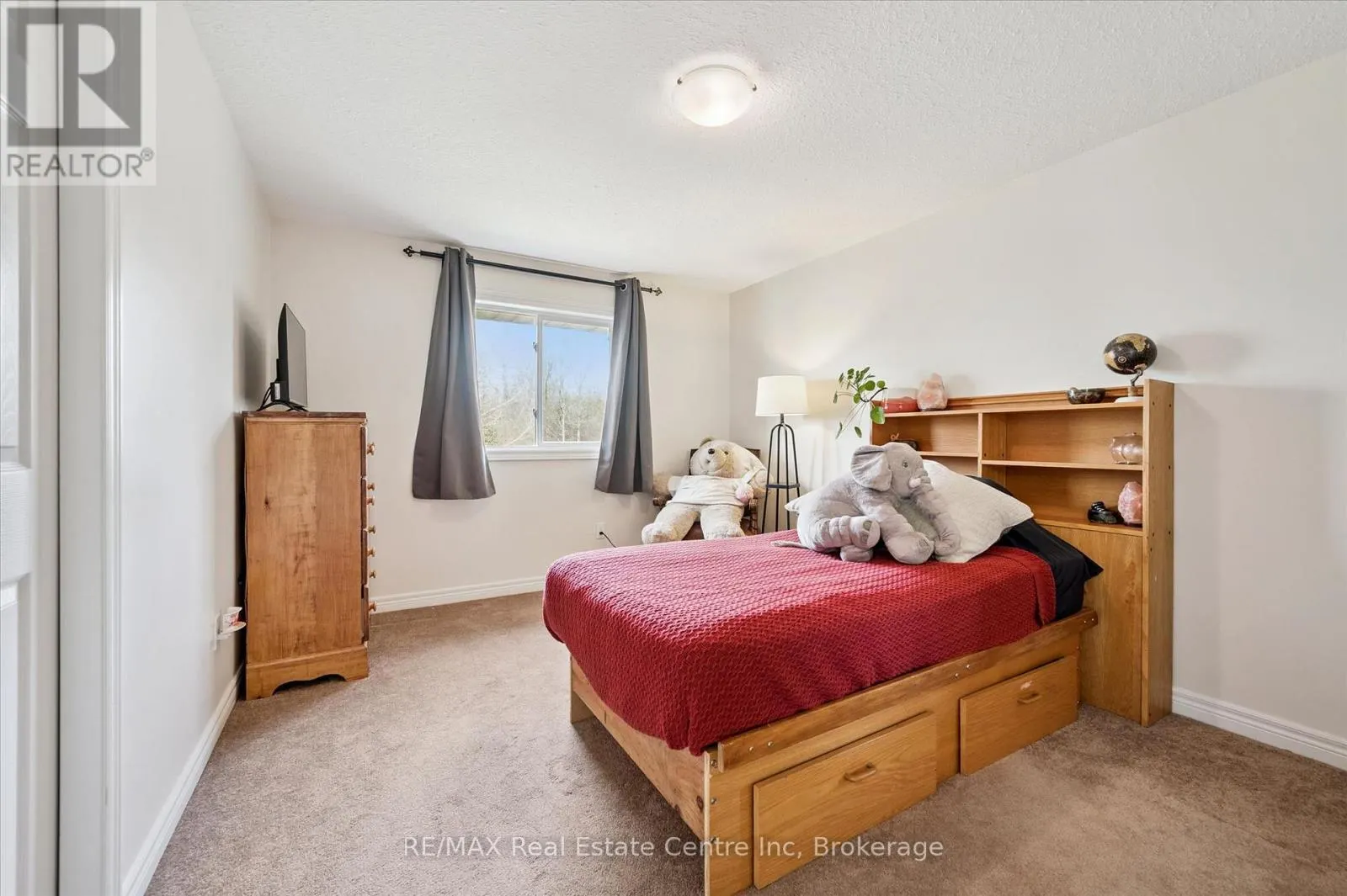 556 BLACK STREET