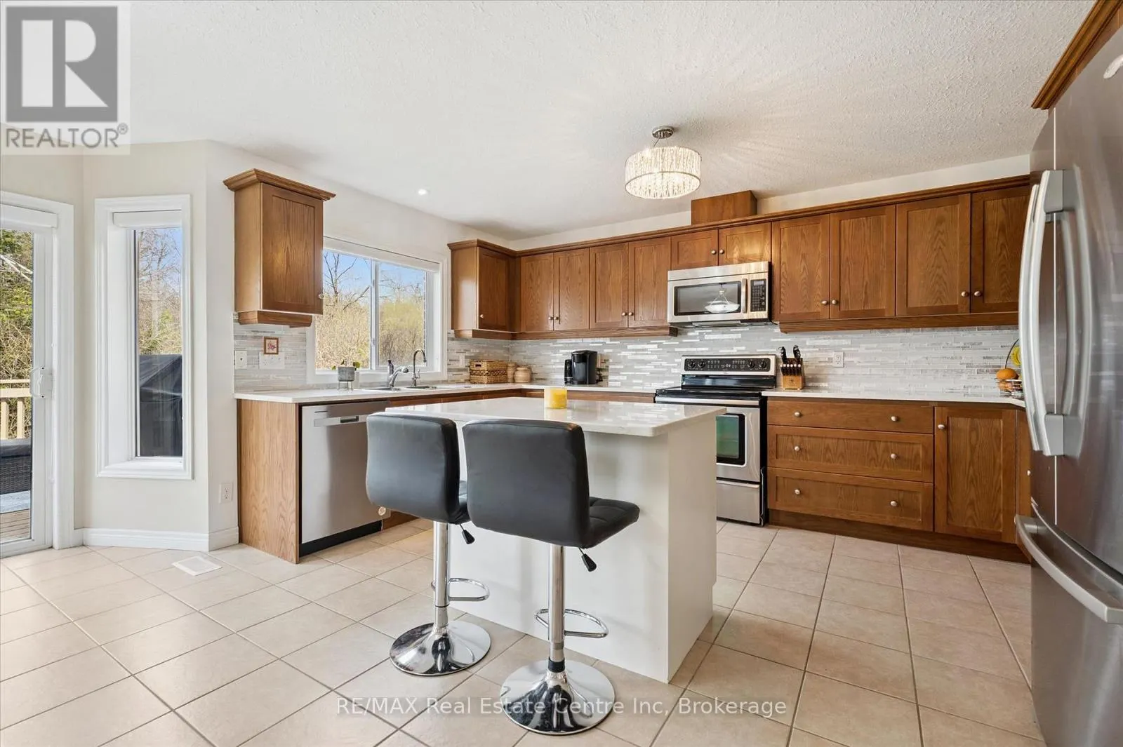 556 BLACK STREET