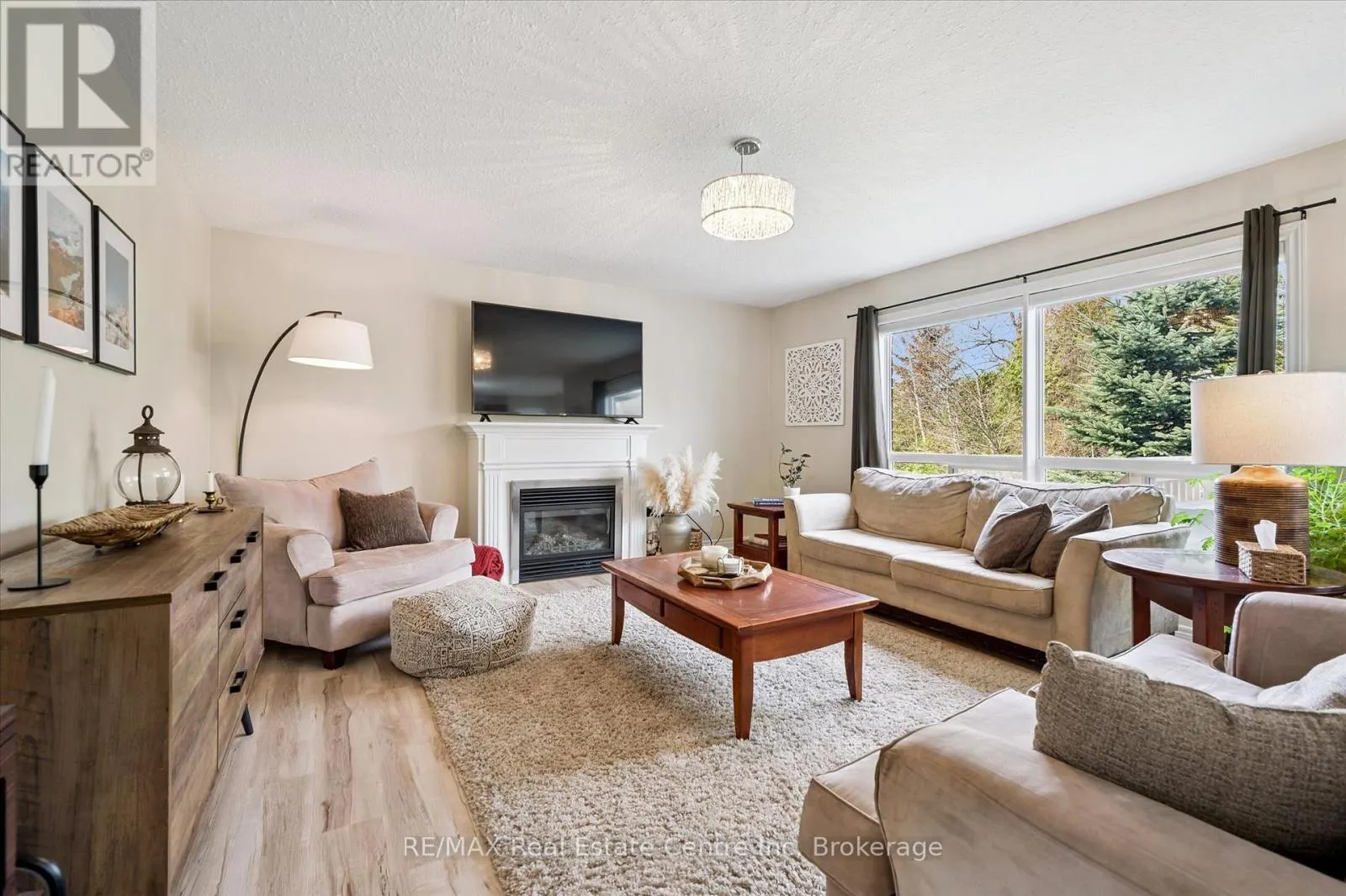 556 BLACK STREET
