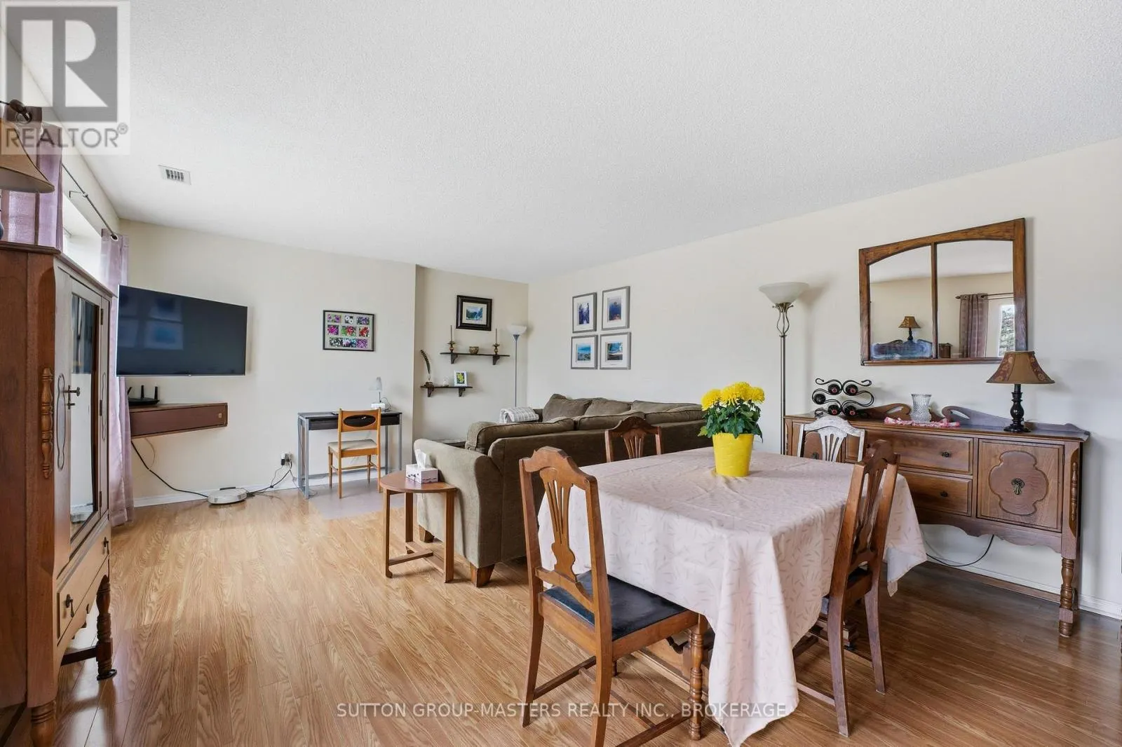 204 - 130 WRIGHT CRESCENT #204
