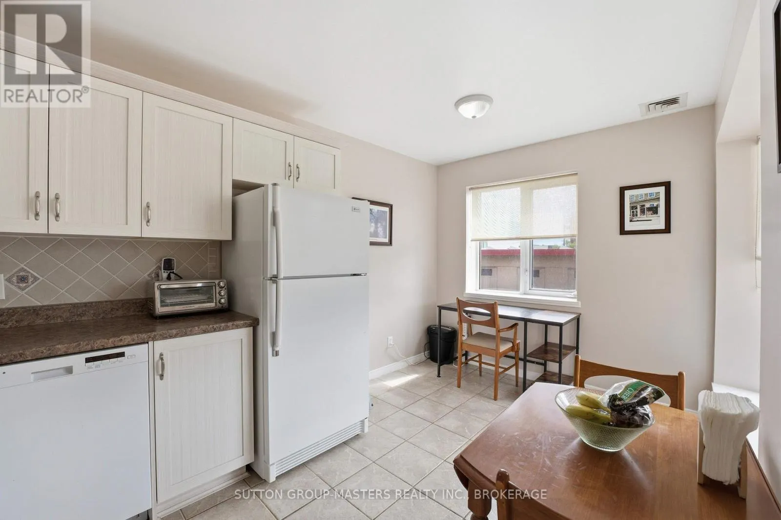 204 - 130 WRIGHT CRESCENT #204