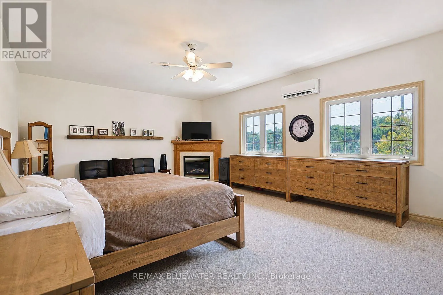 7196 OUTER DRIVE