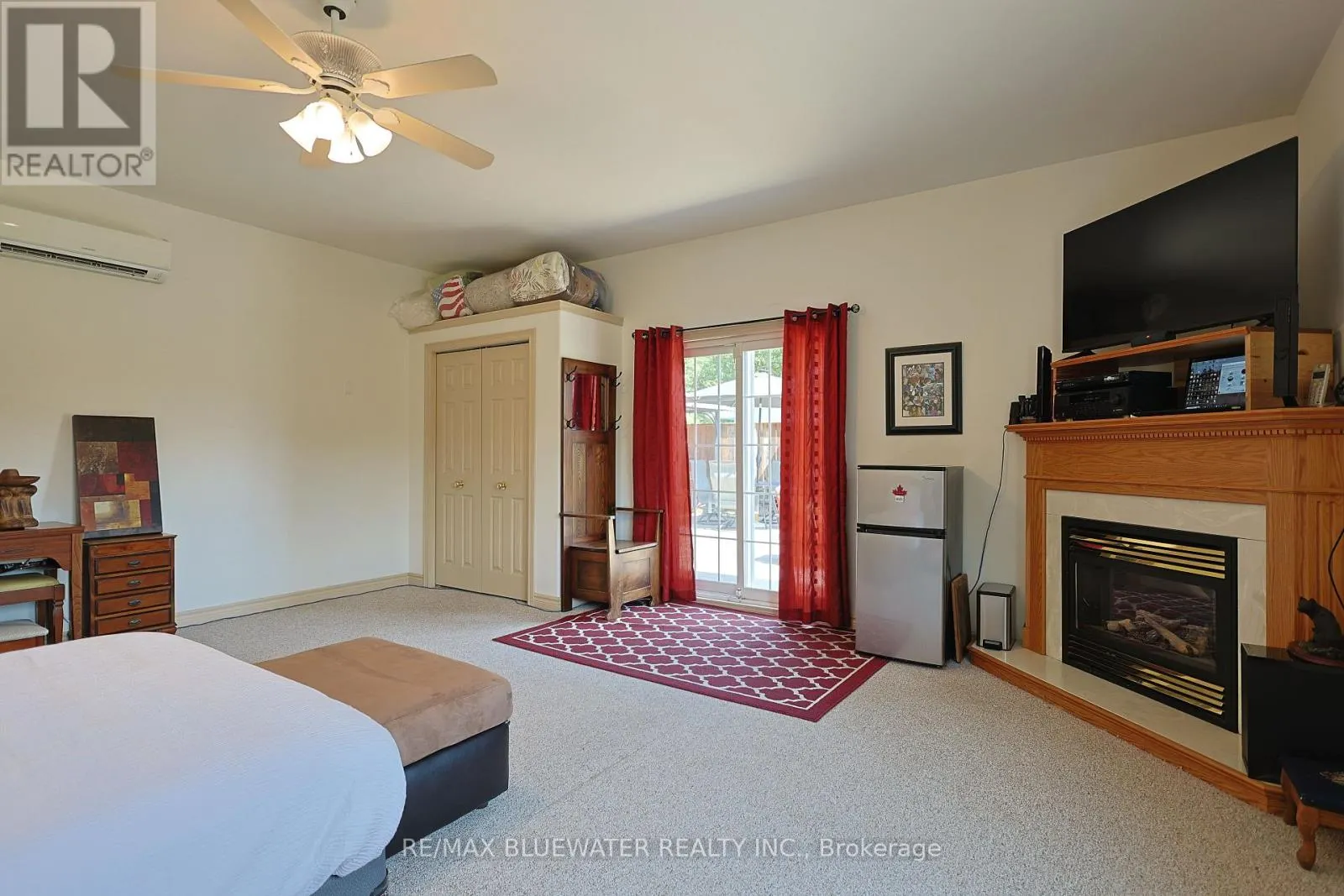 7196 OUTER DRIVE