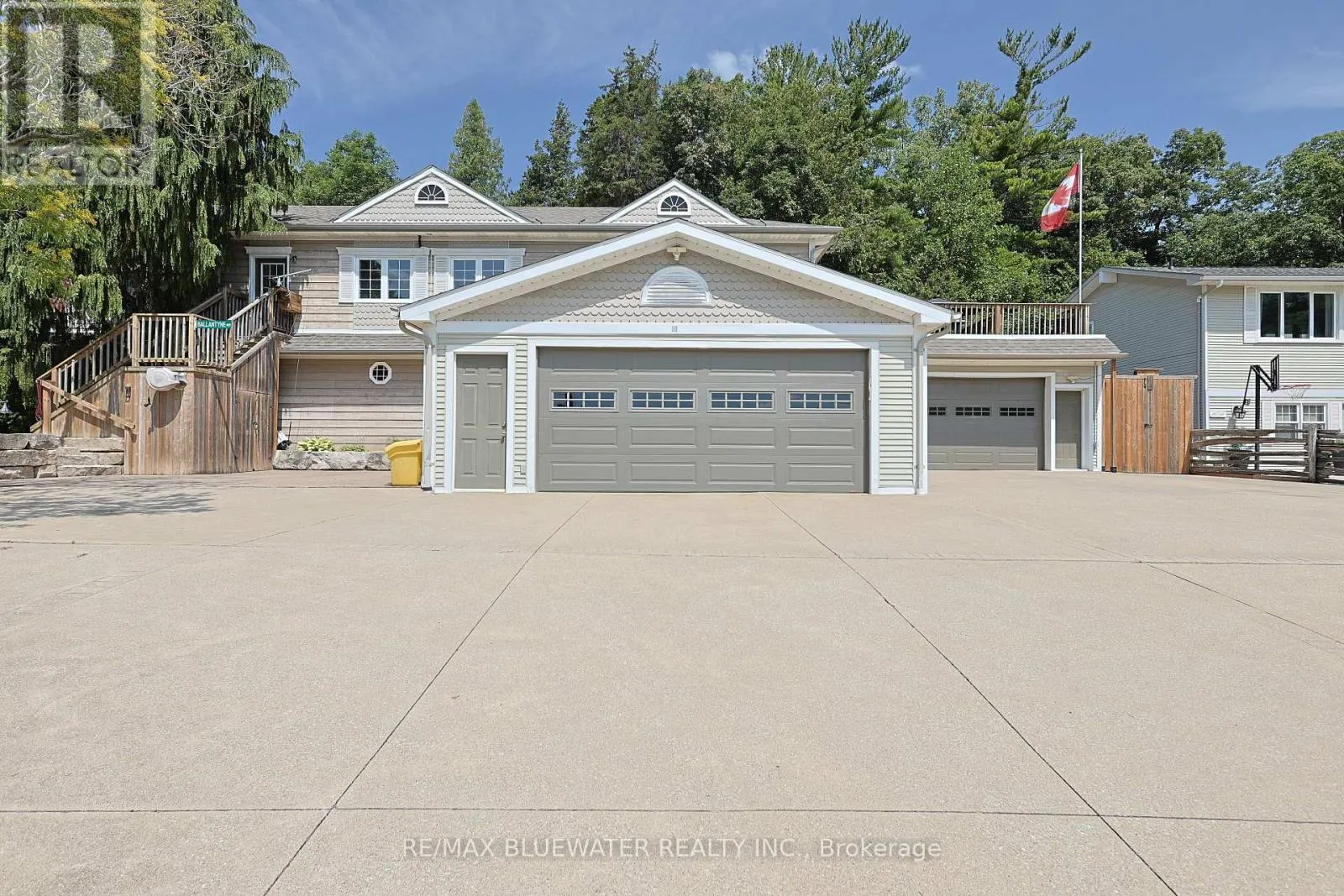 7196 OUTER DRIVE