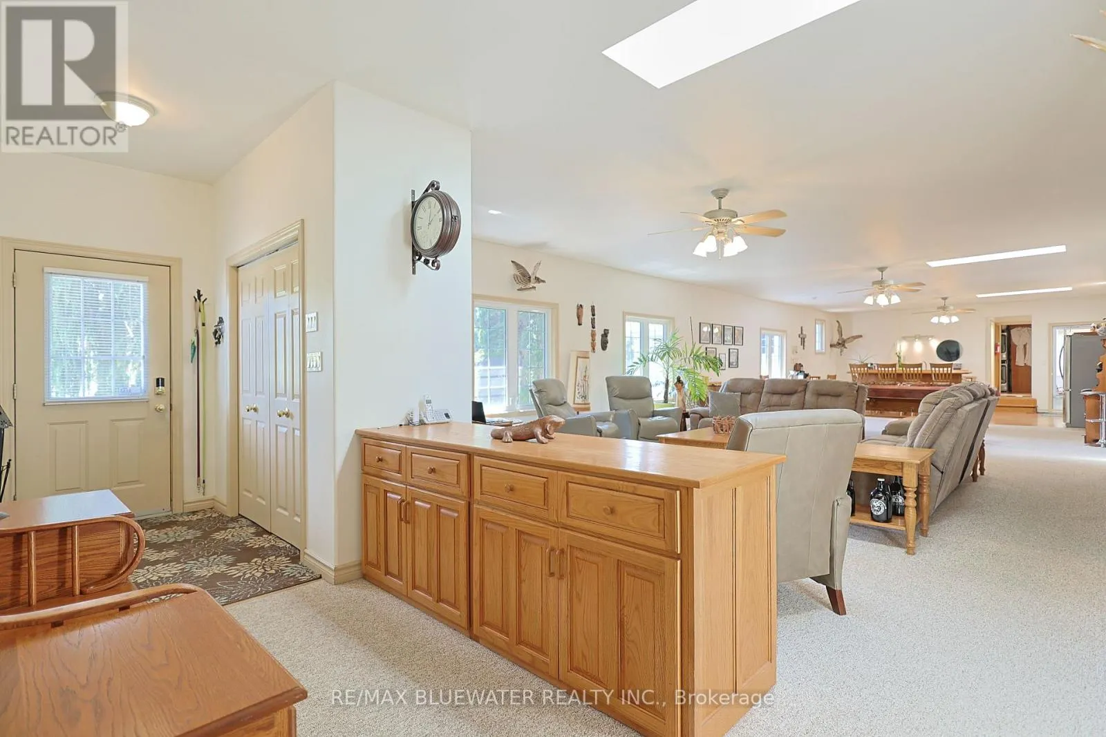 7196 OUTER DRIVE