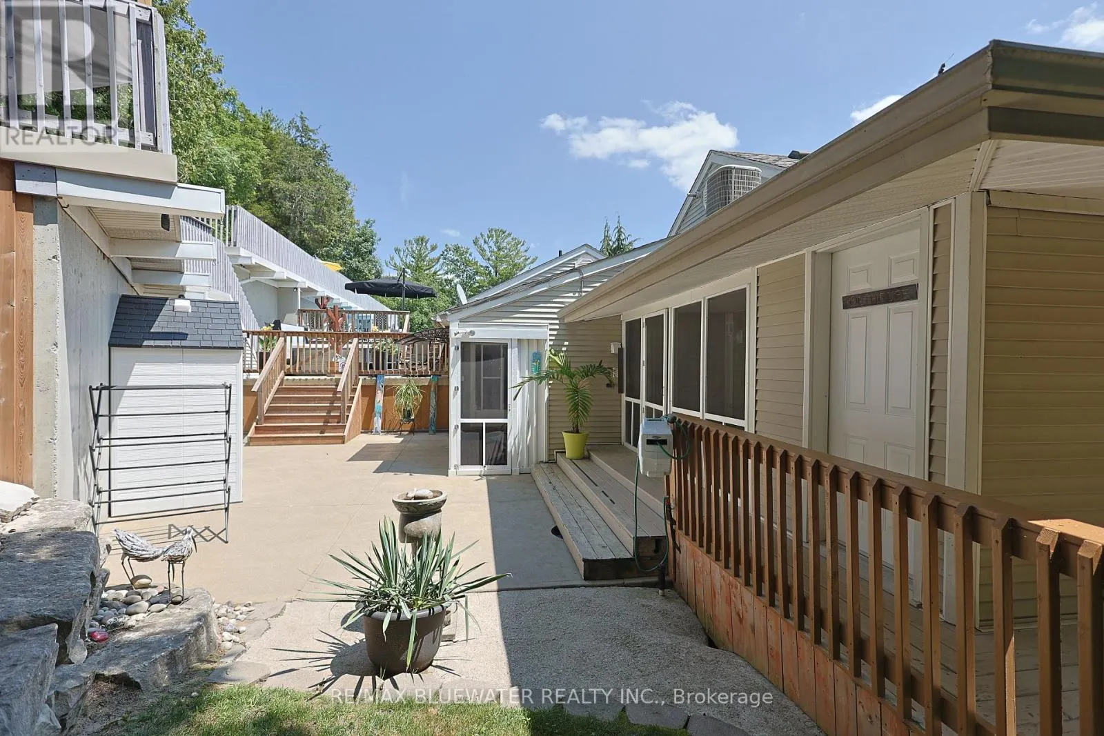7196 OUTER DRIVE