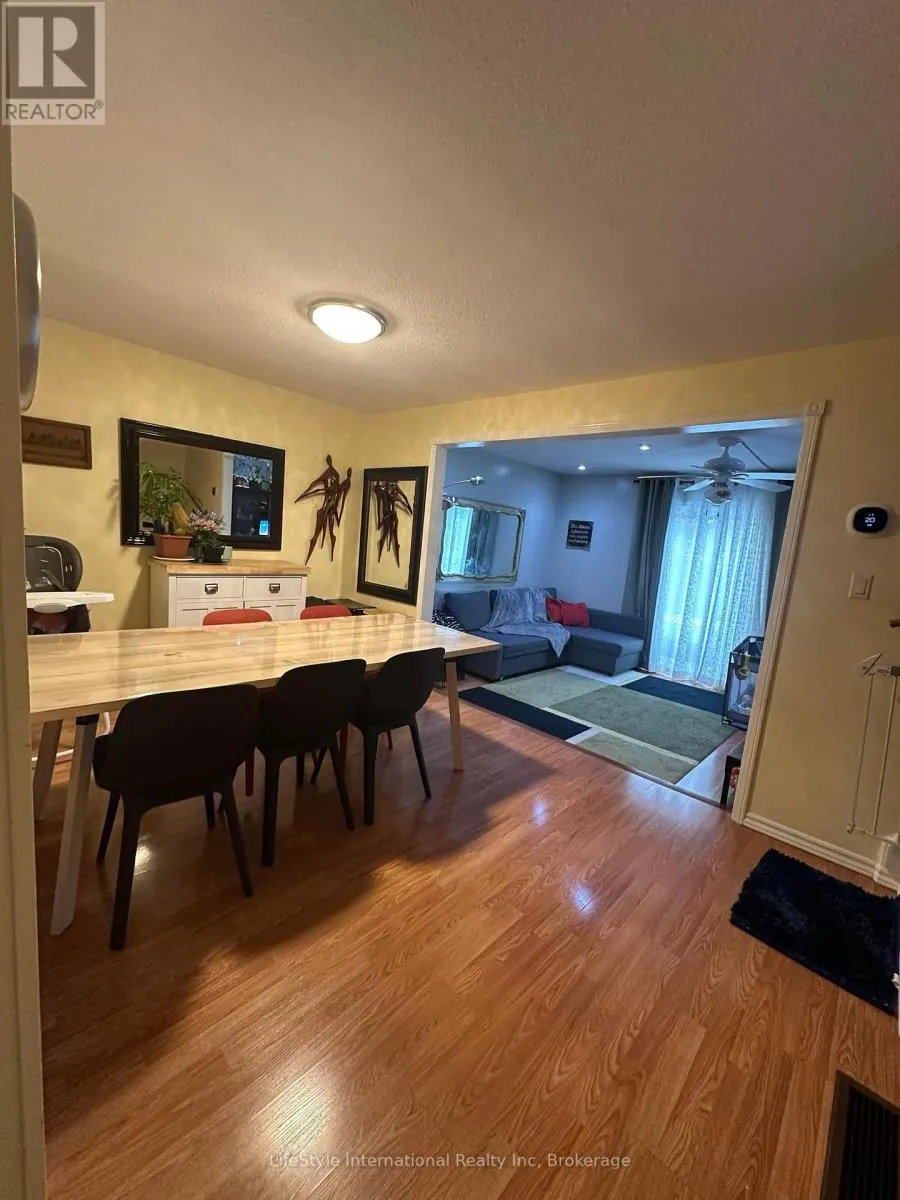 4 - 5982 DUNN STREET #4