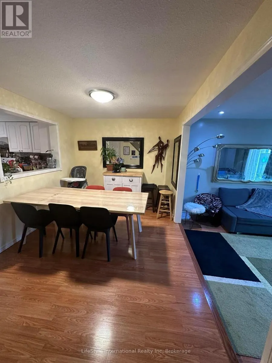 4 - 5982 DUNN STREET #4