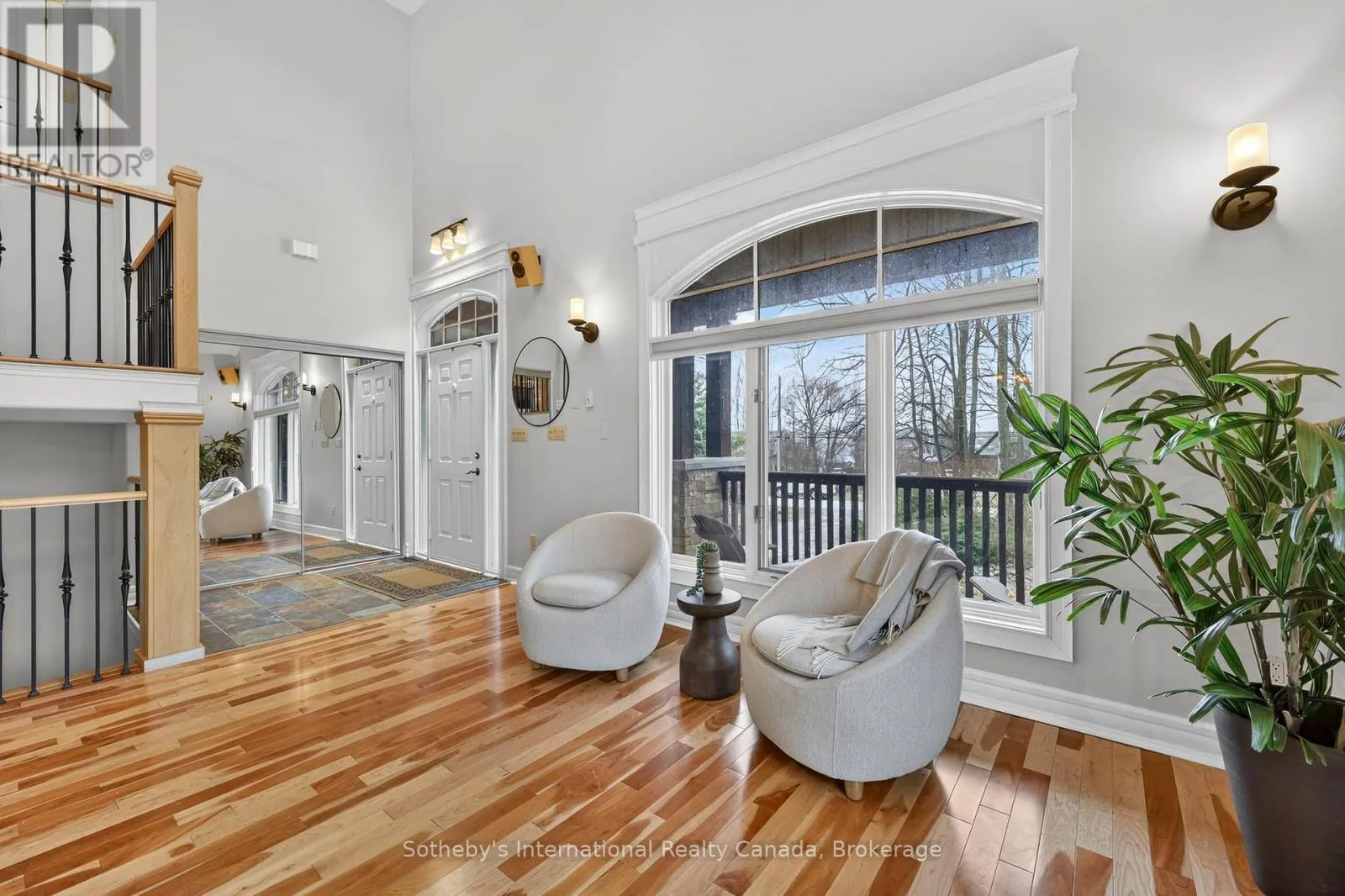 160 SUNSET BOULEVARD