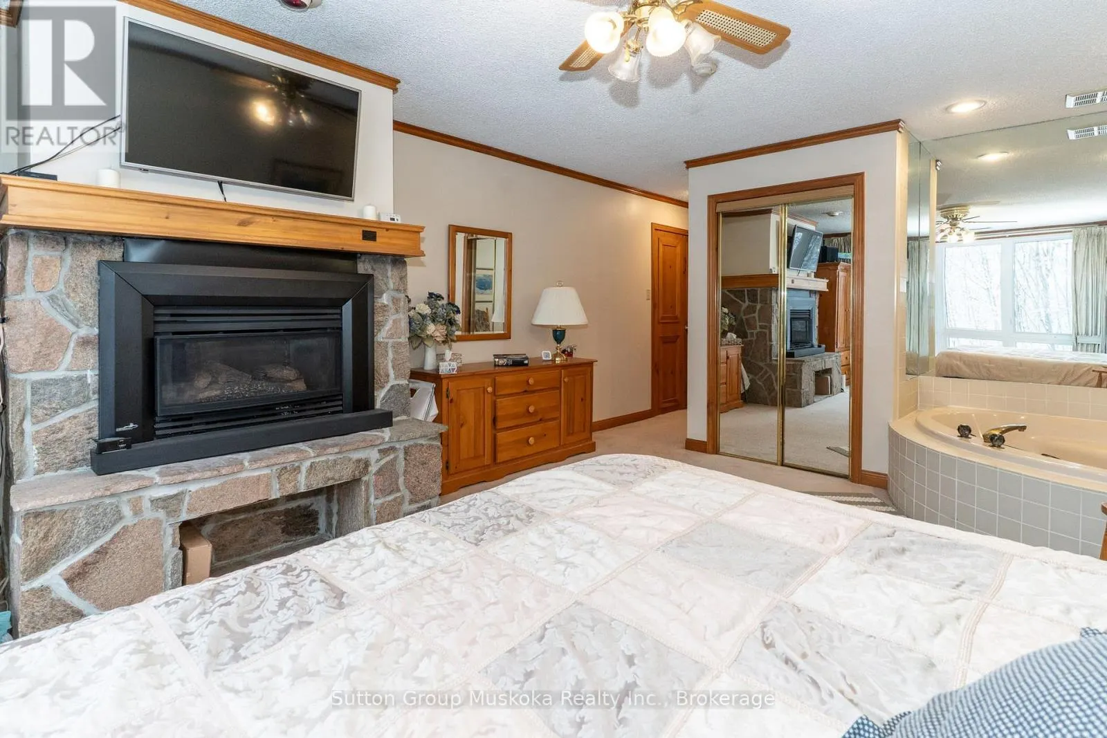22-102 OAKRIDGE - DEERHURST RESORT DRIVE