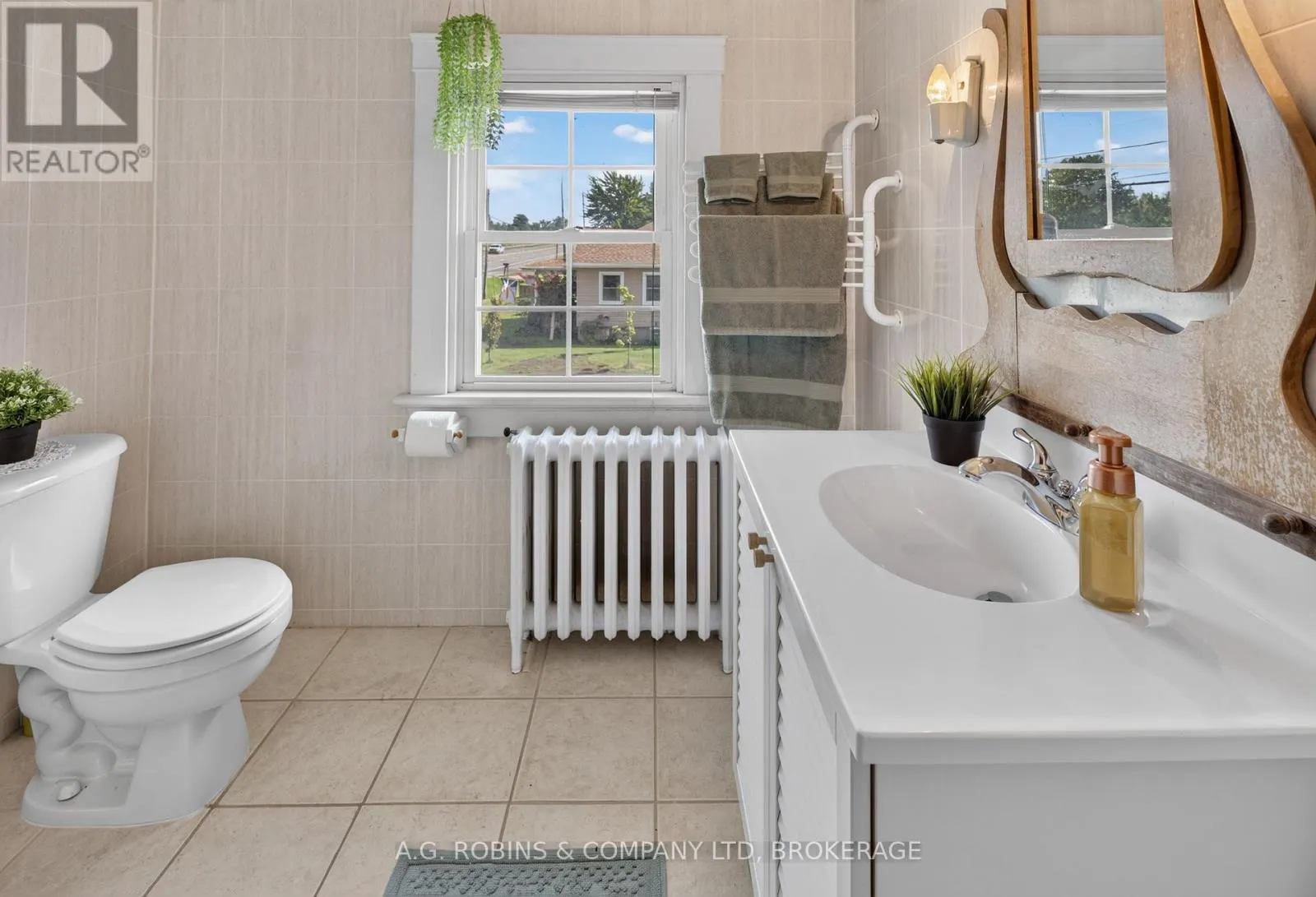 3921 #3 HIGHWAY E