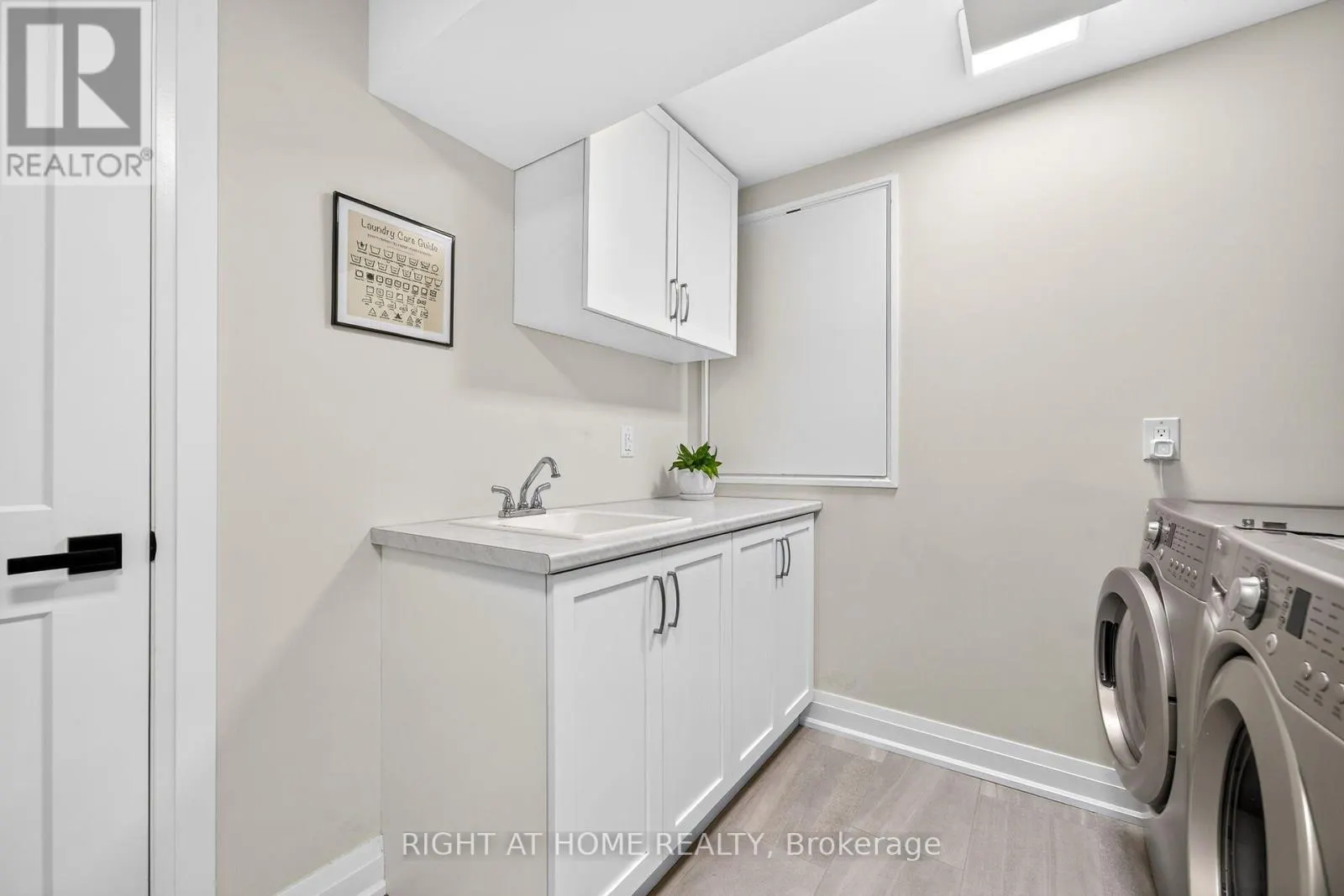 12 FIDDLEHEAD CRESCENT