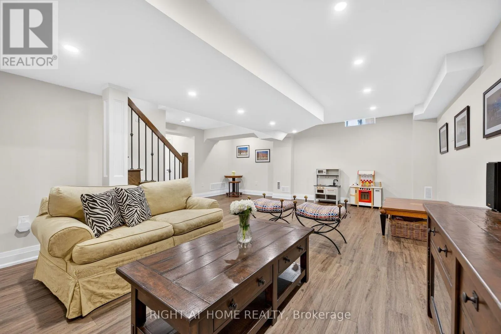12 FIDDLEHEAD CRESCENT