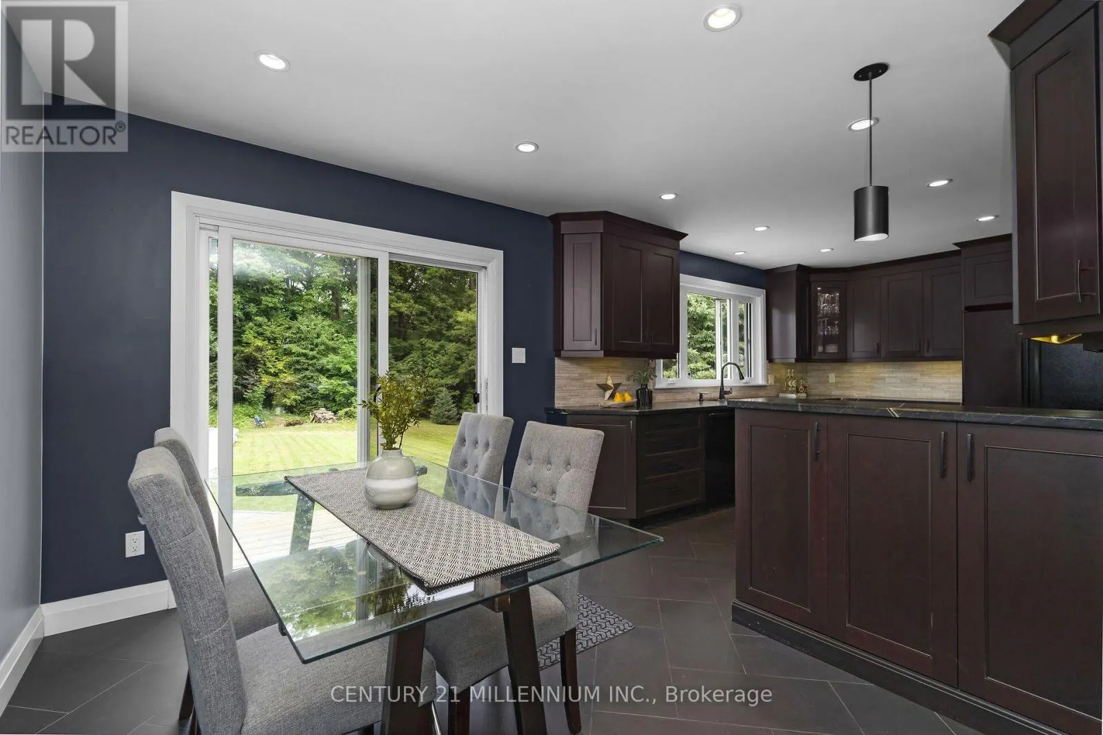 17 ERIN HEIGHTS DRIVE