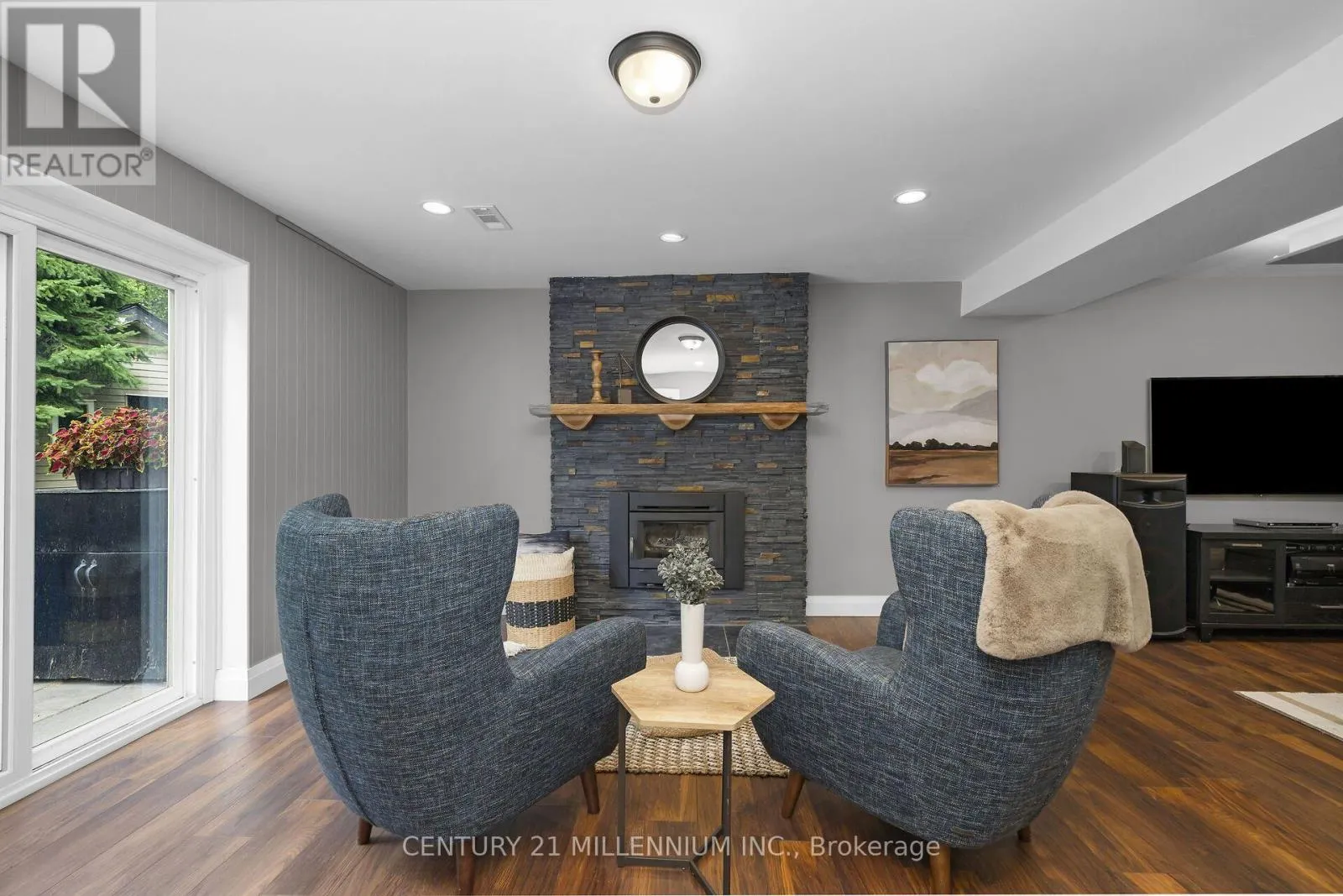 17 ERIN HEIGHTS DRIVE