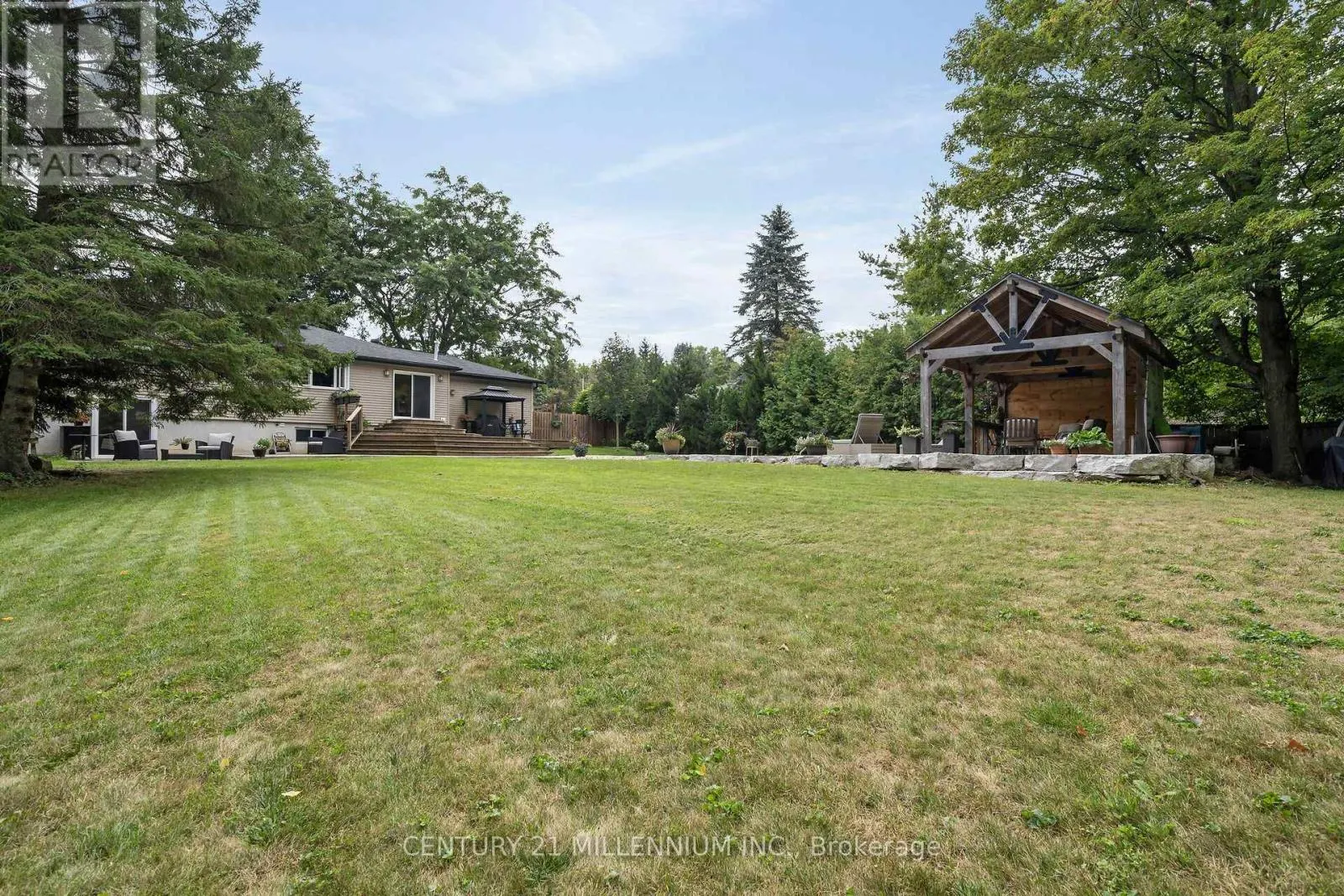 17 ERIN HEIGHTS DRIVE