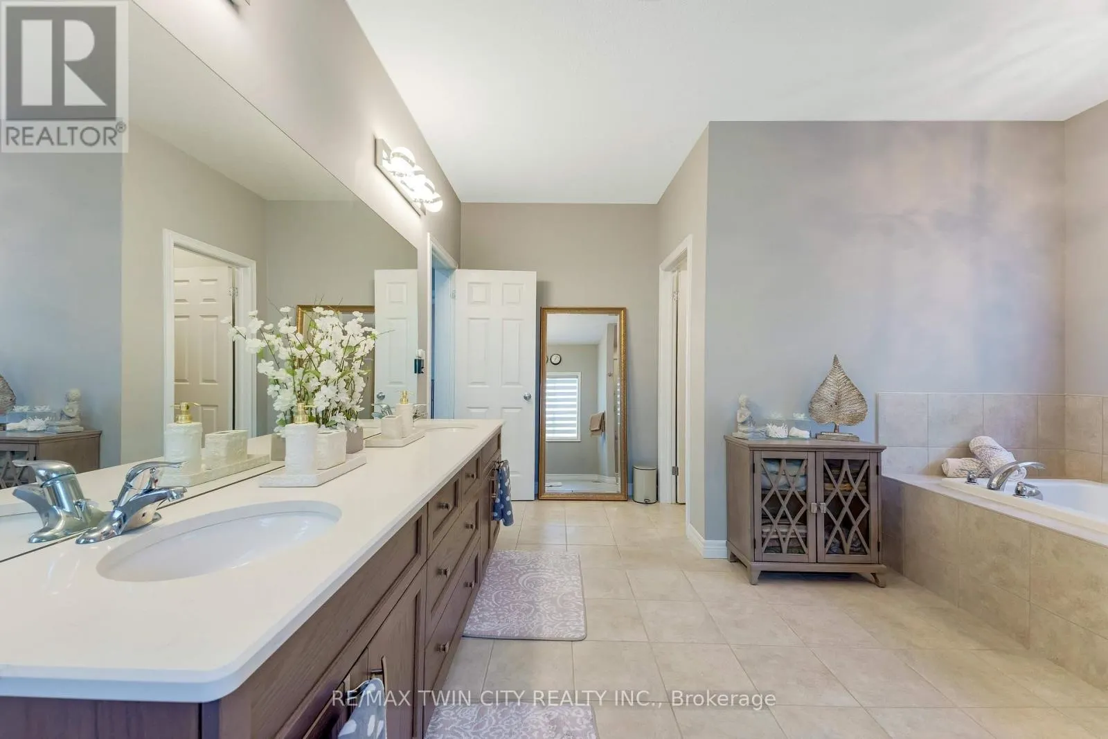 49 SCOTS PINE TRAIL