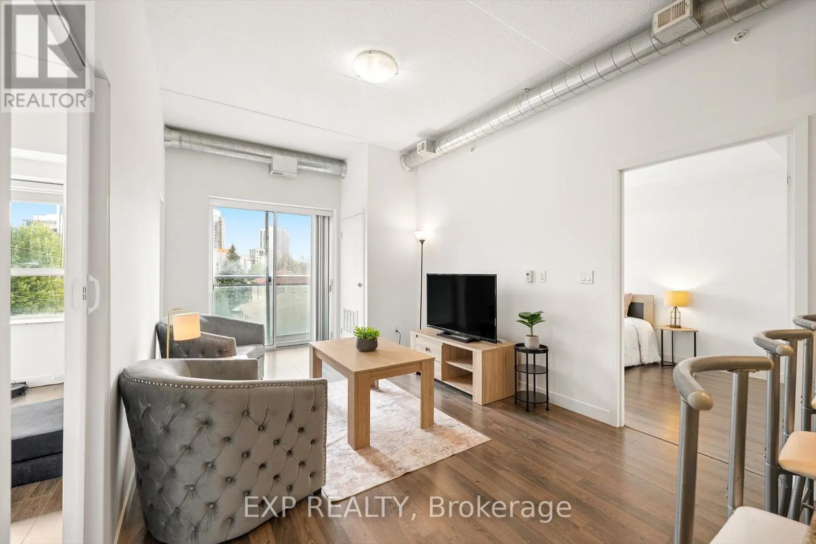 H204 - 62 BALSAM STREET