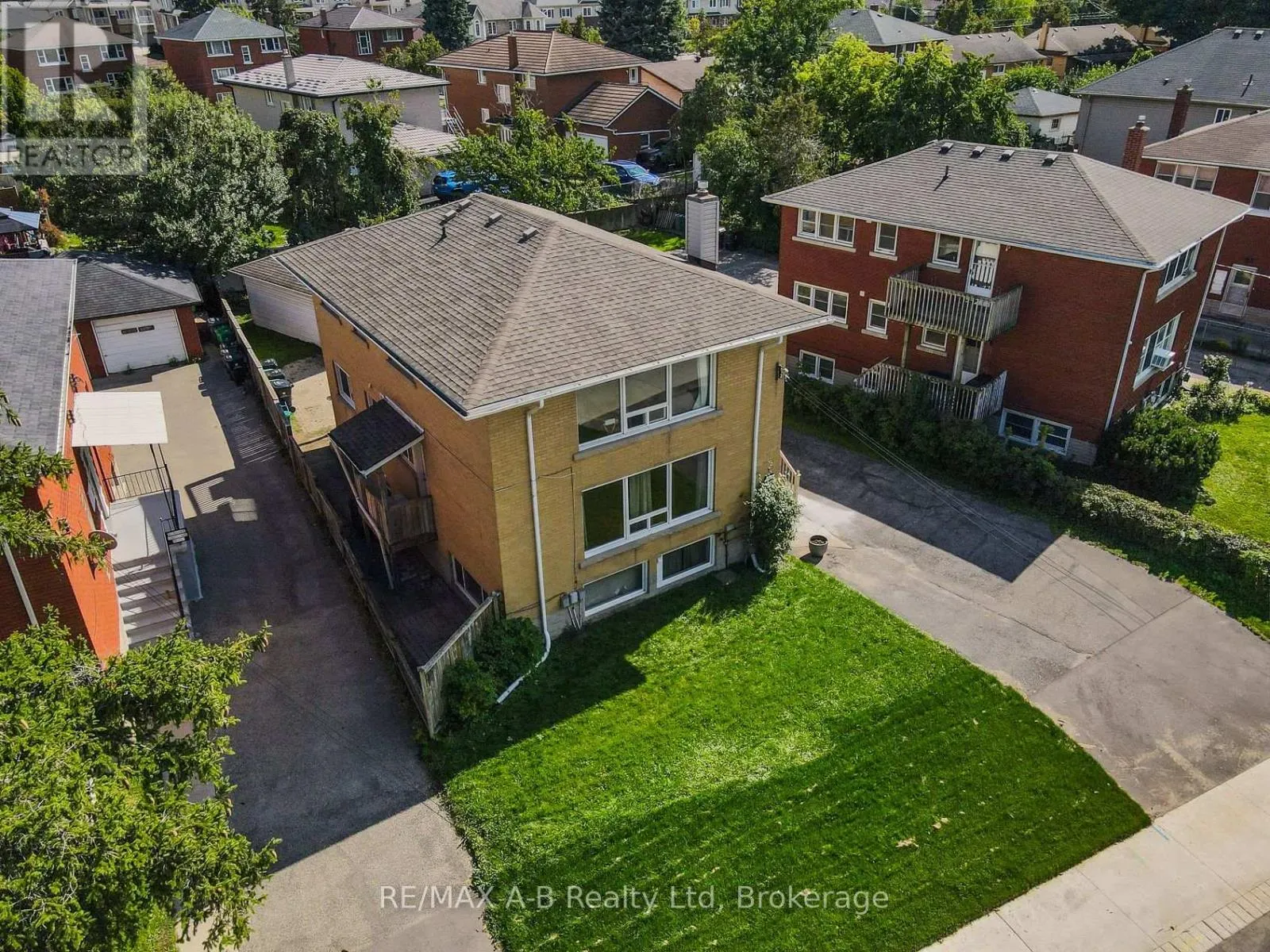 727 FREDERICK STREET