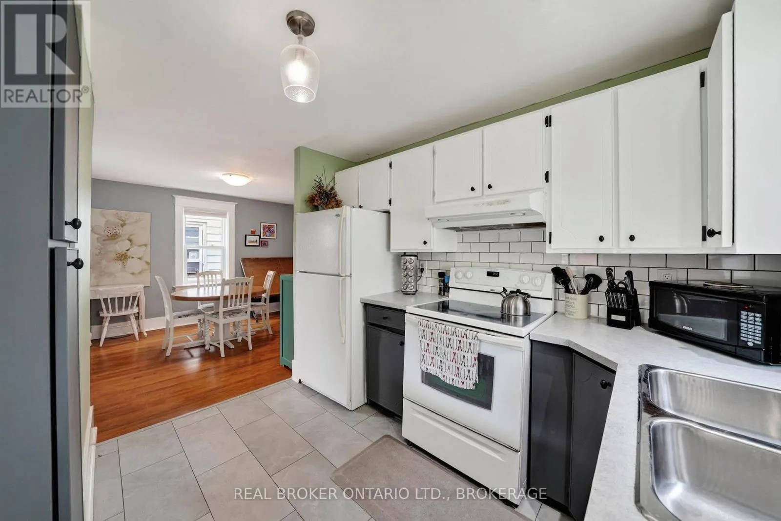 316 FOURTH STREET W
