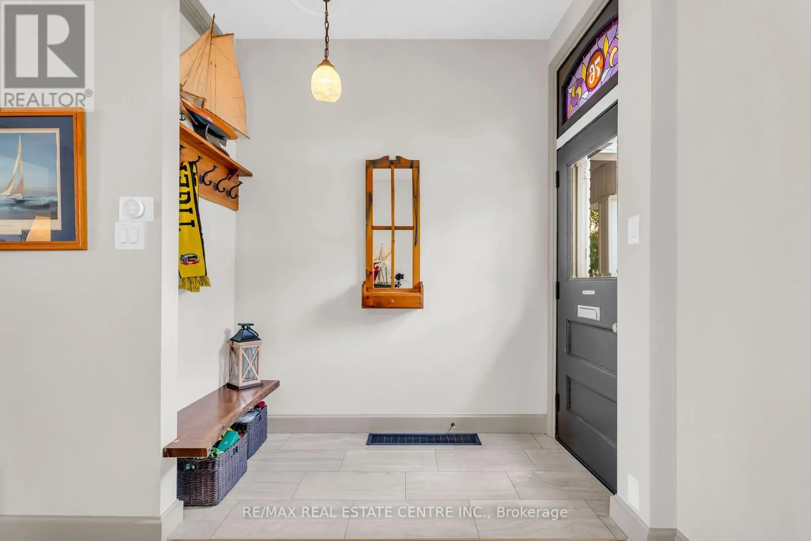 76 PEARL STREET N