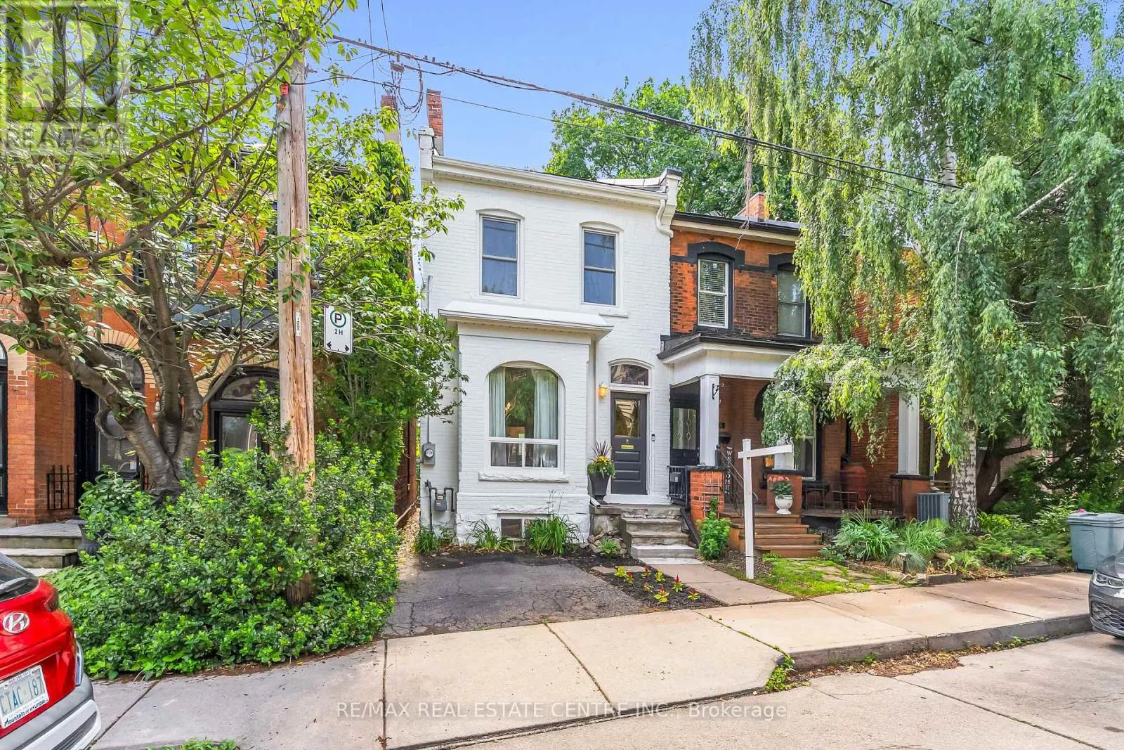 76 PEARL STREET N
