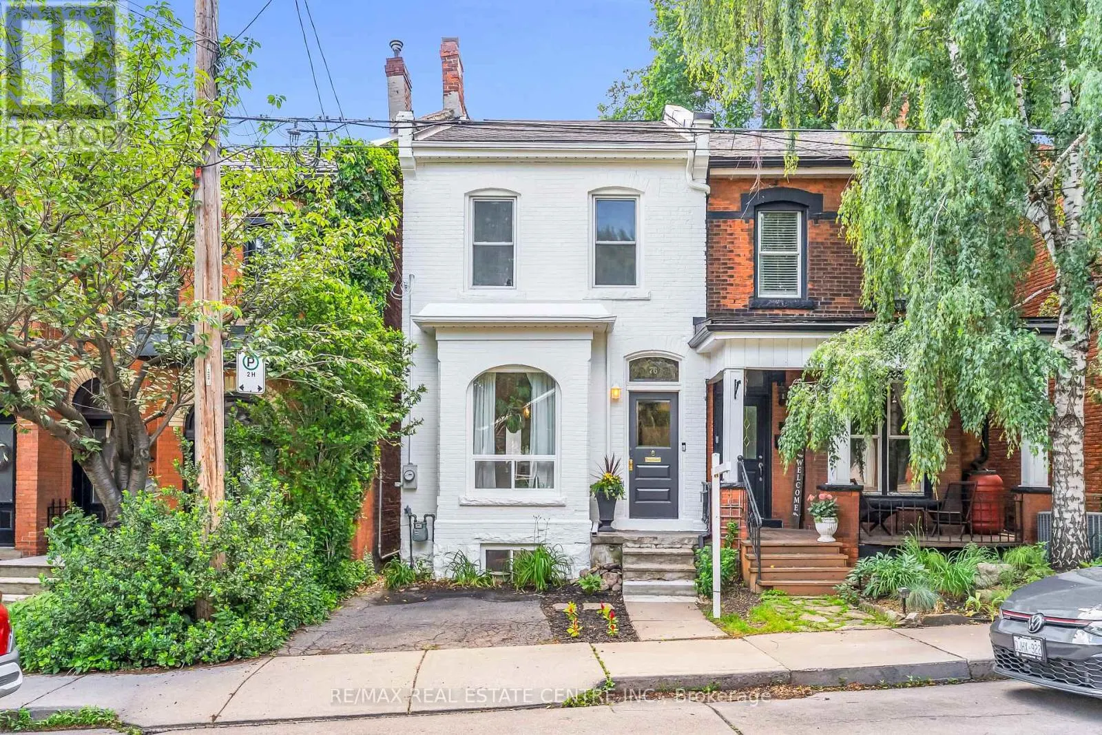 76 PEARL STREET N
