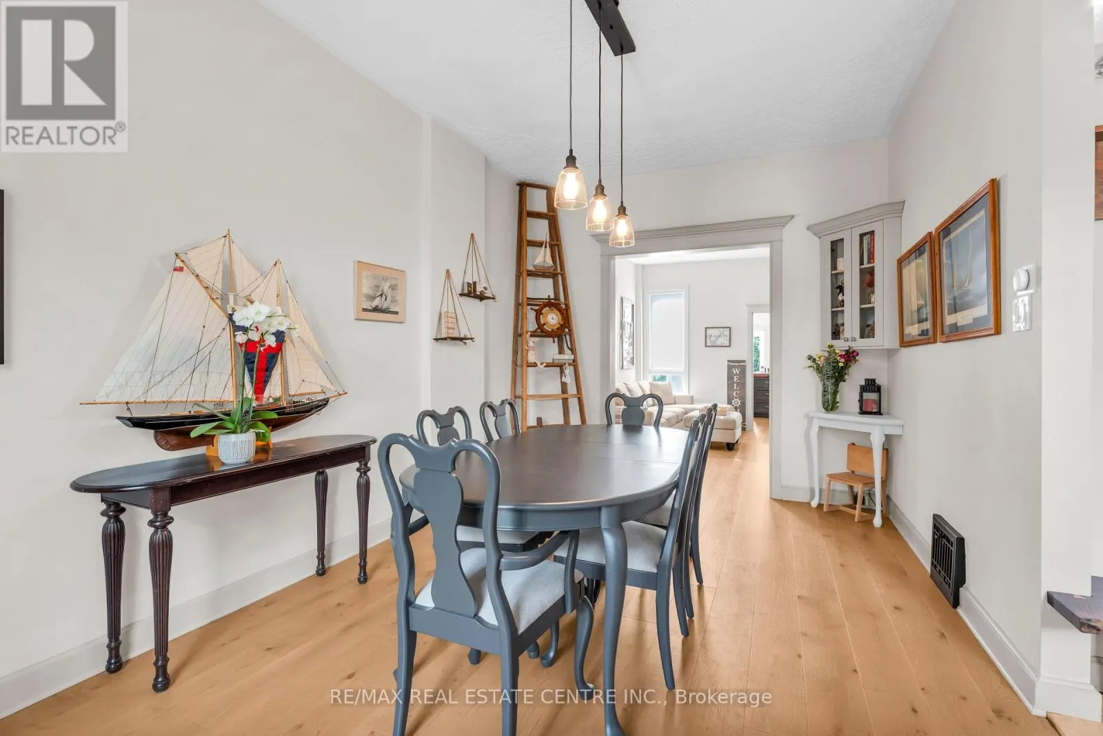 76 PEARL STREET N