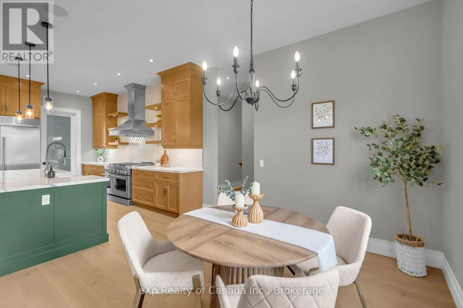 3 CLOVER LANE