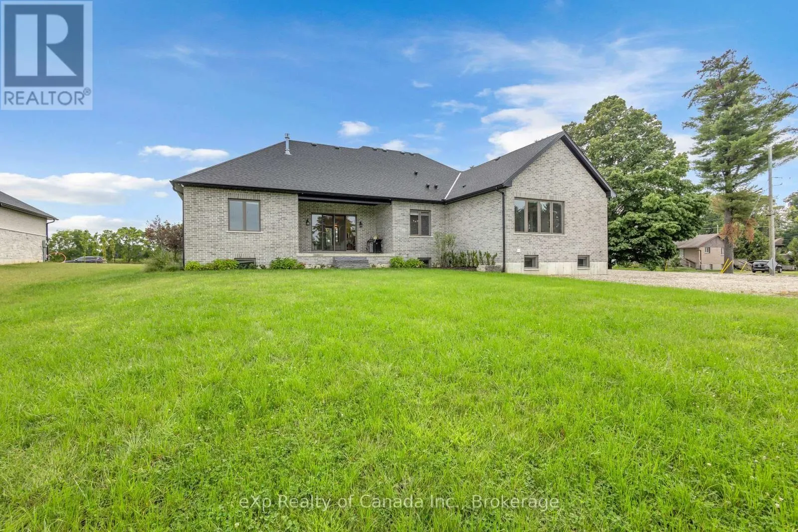3 CLOVER LANE
