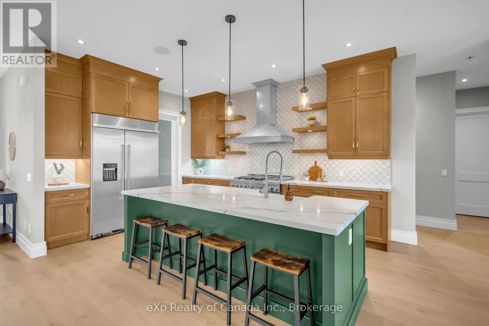 3 CLOVER LANE